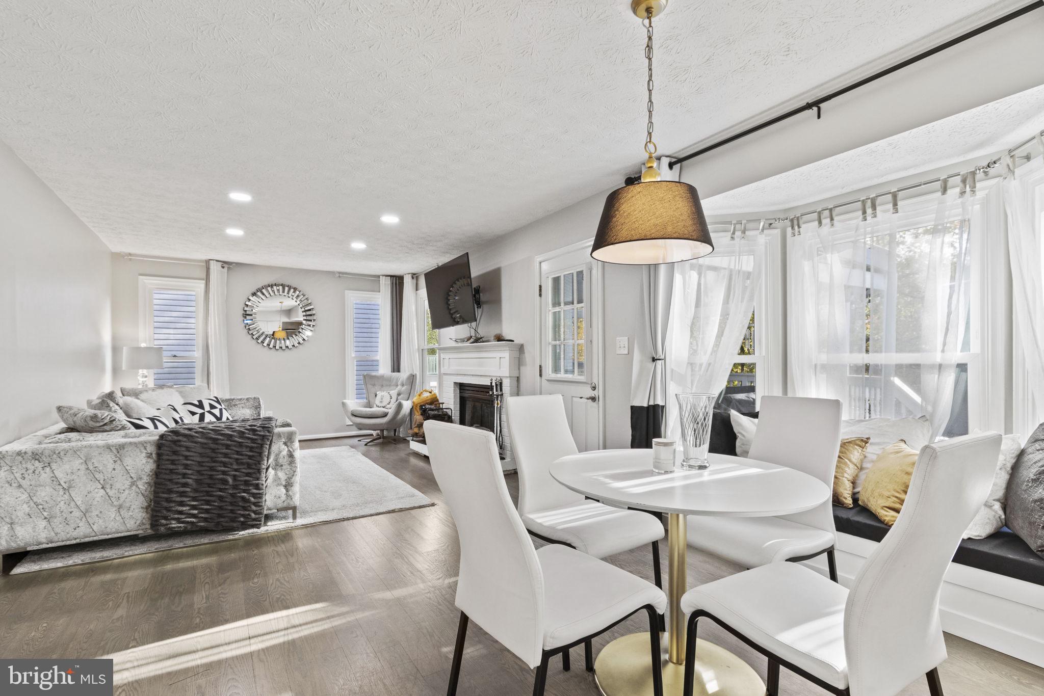 CROFTON MEADOWS - Residential