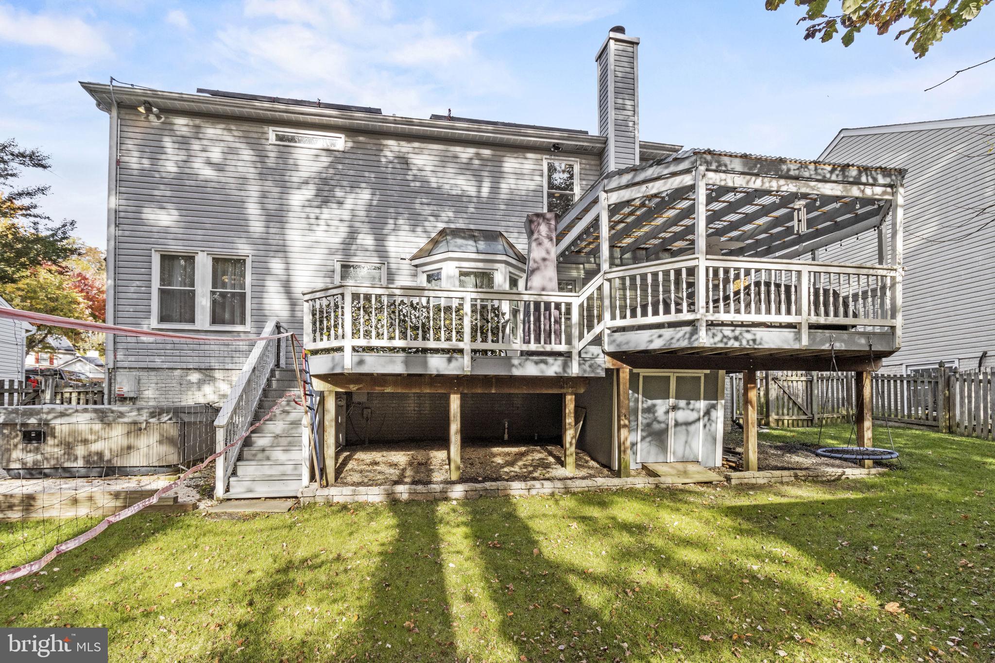 CROFTON MEADOWS - Residential