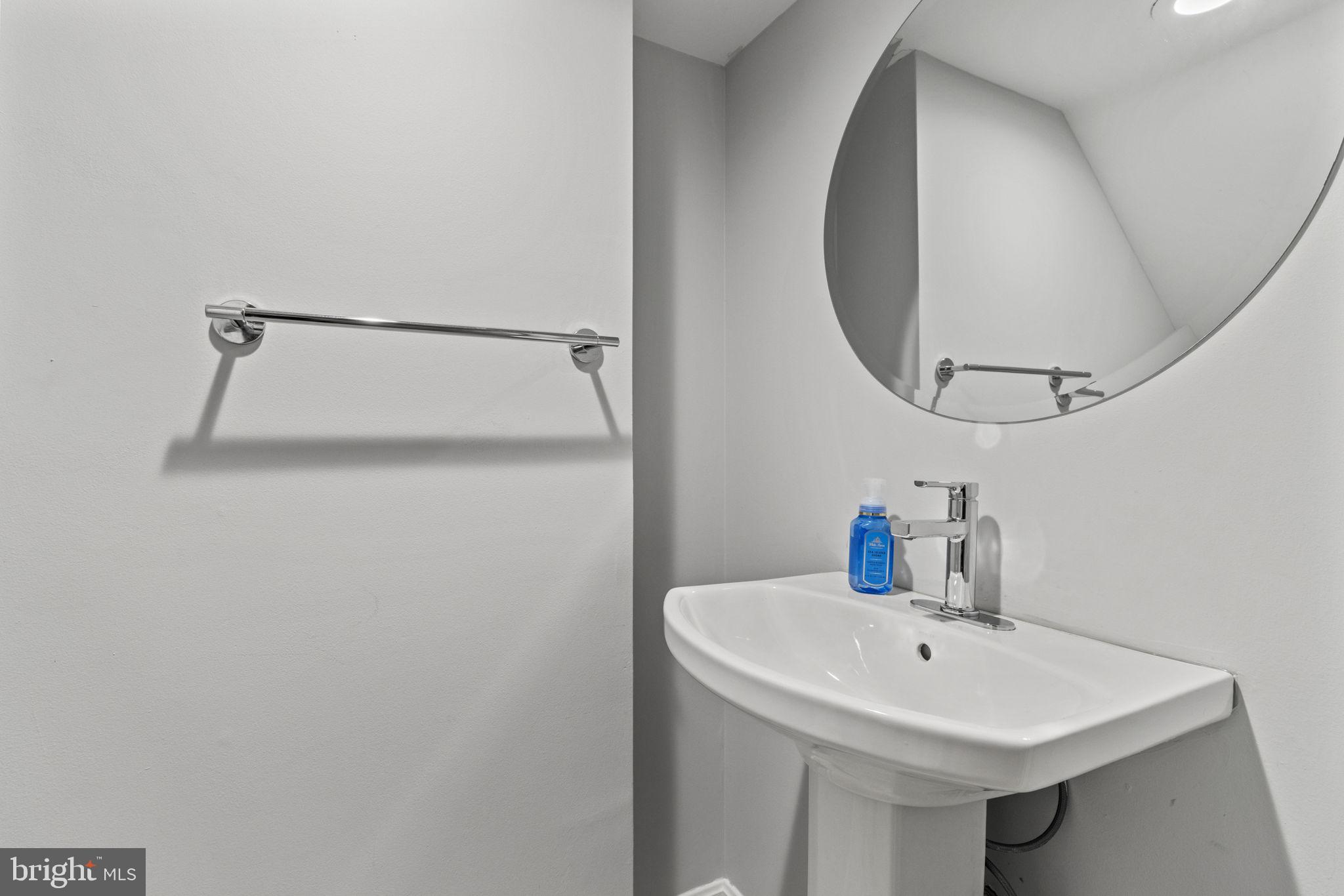CROFTON MEADOWS - Residential