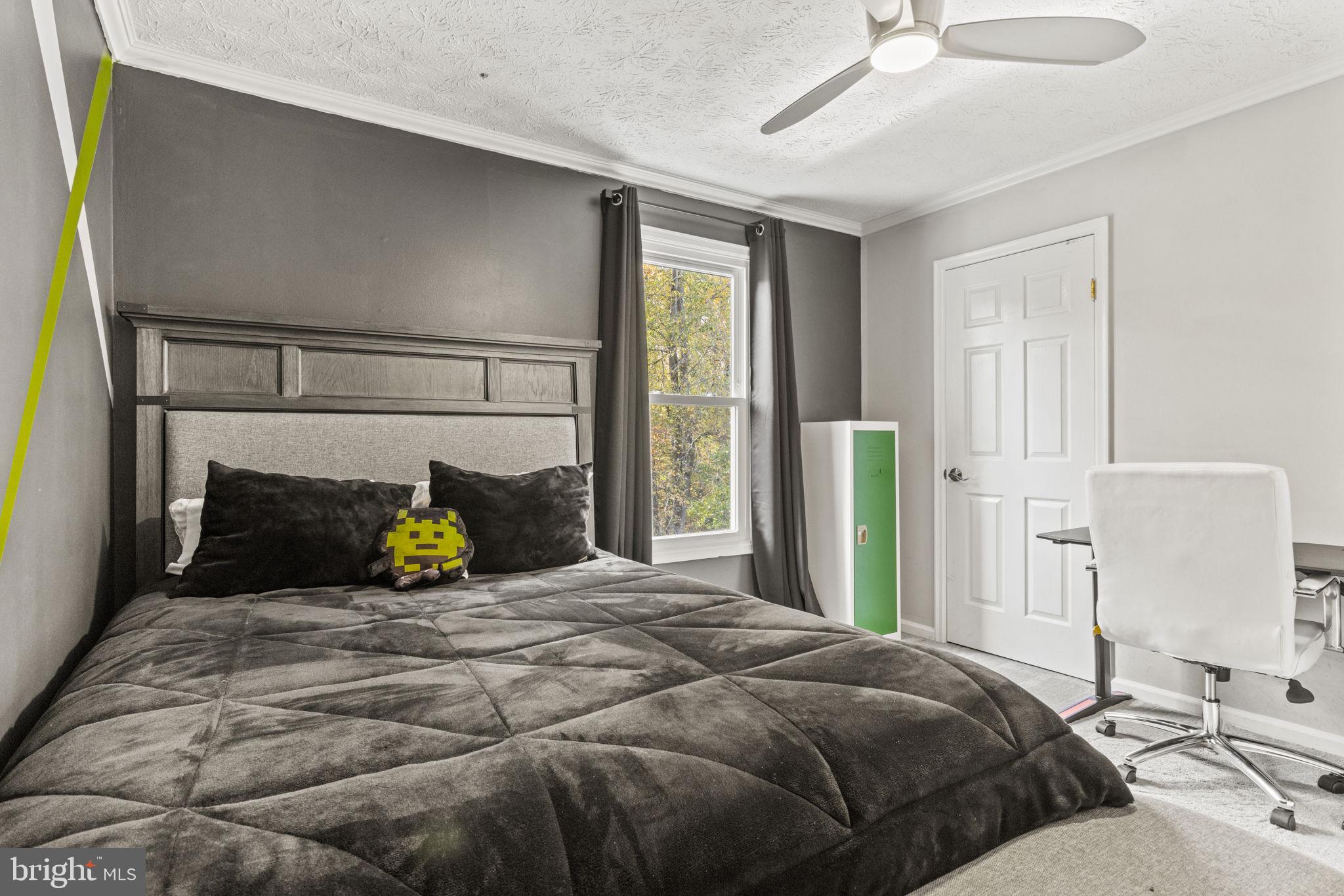 CROFTON MEADOWS - Residential
