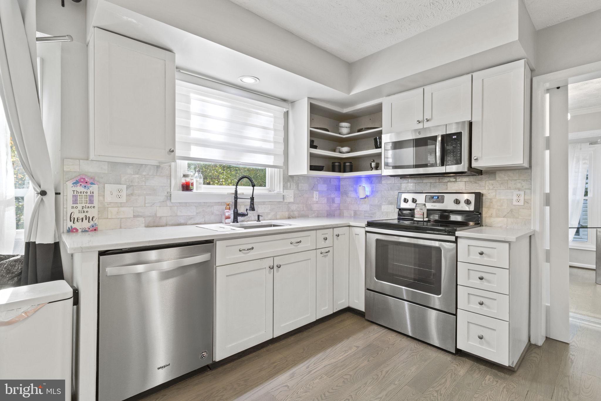 CROFTON MEADOWS - Residential