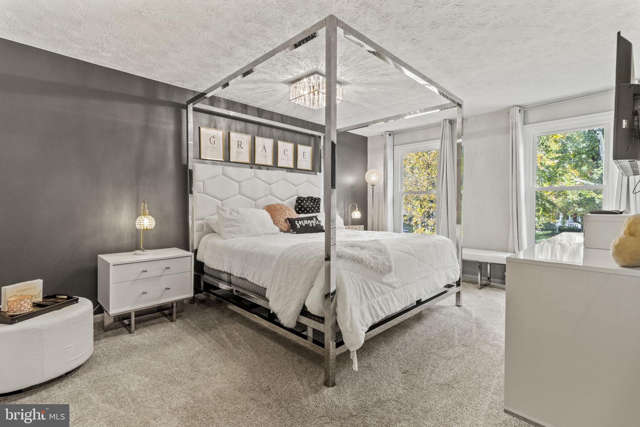 CROFTON MEADOWS - Residential
