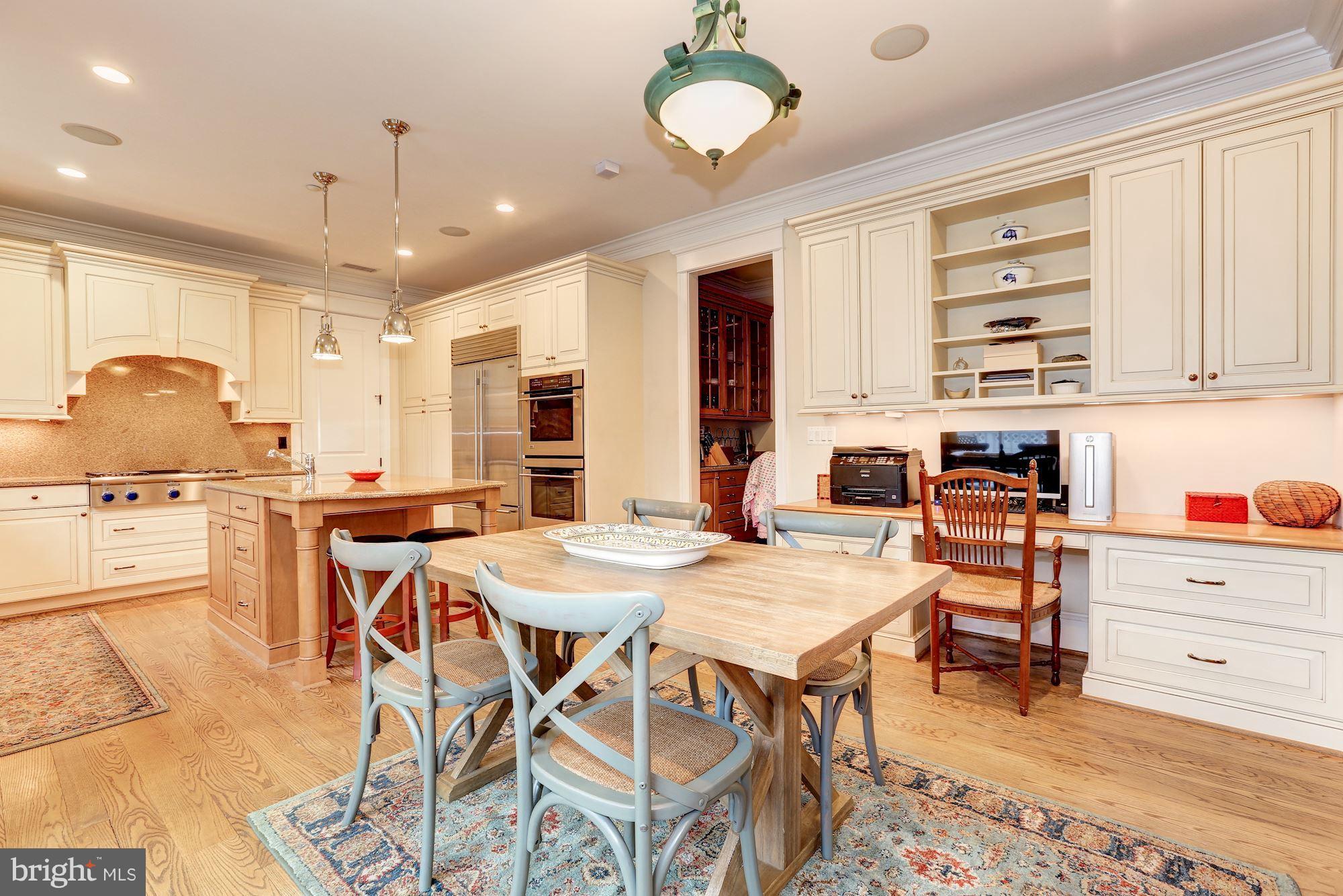 GLENBROOK VILLAGE - Residential