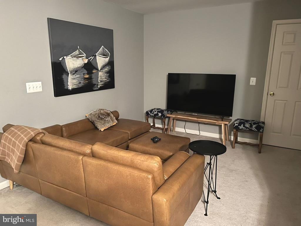 CROSSROADS MANOR - Residential Lease