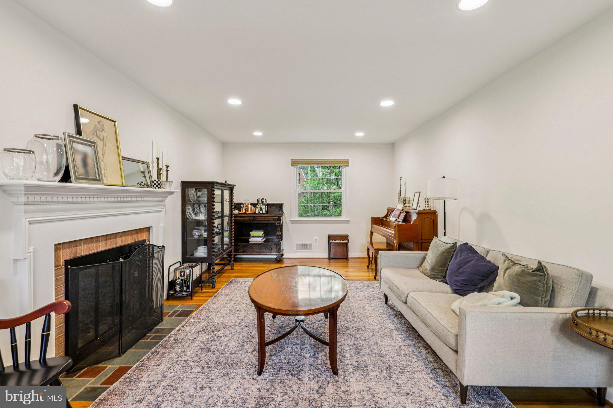 WHEATON OUT RES. (1) - Residential