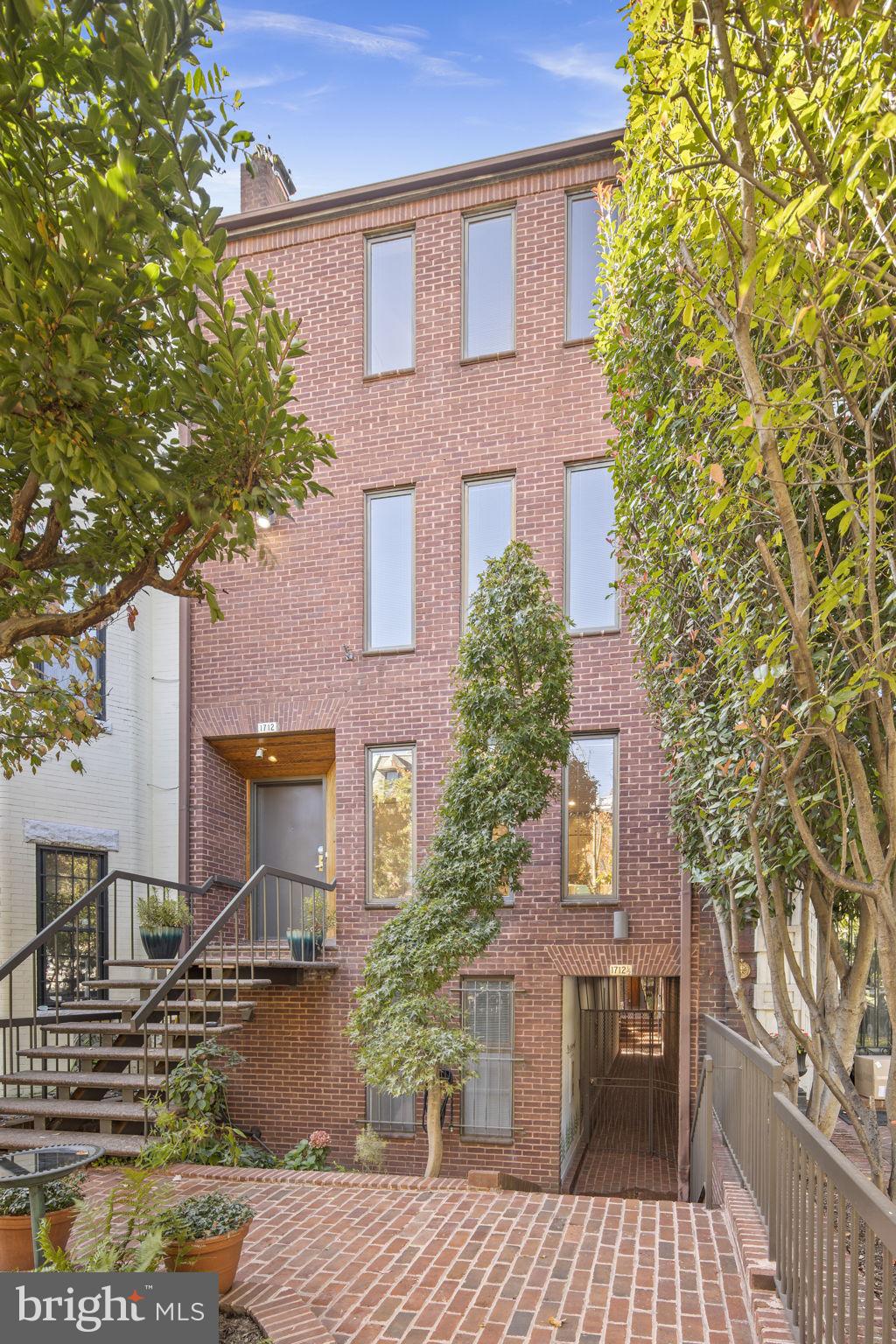 DUPONT CIRCLE - Residential