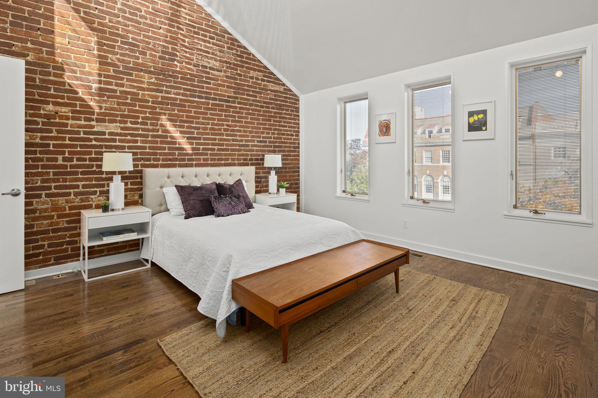 DUPONT CIRCLE - Residential