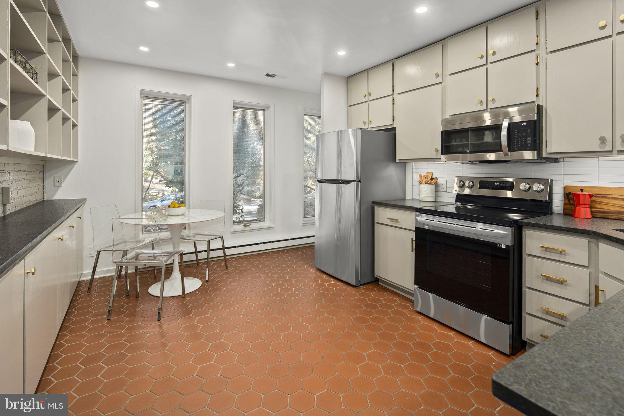 DUPONT CIRCLE - Residential