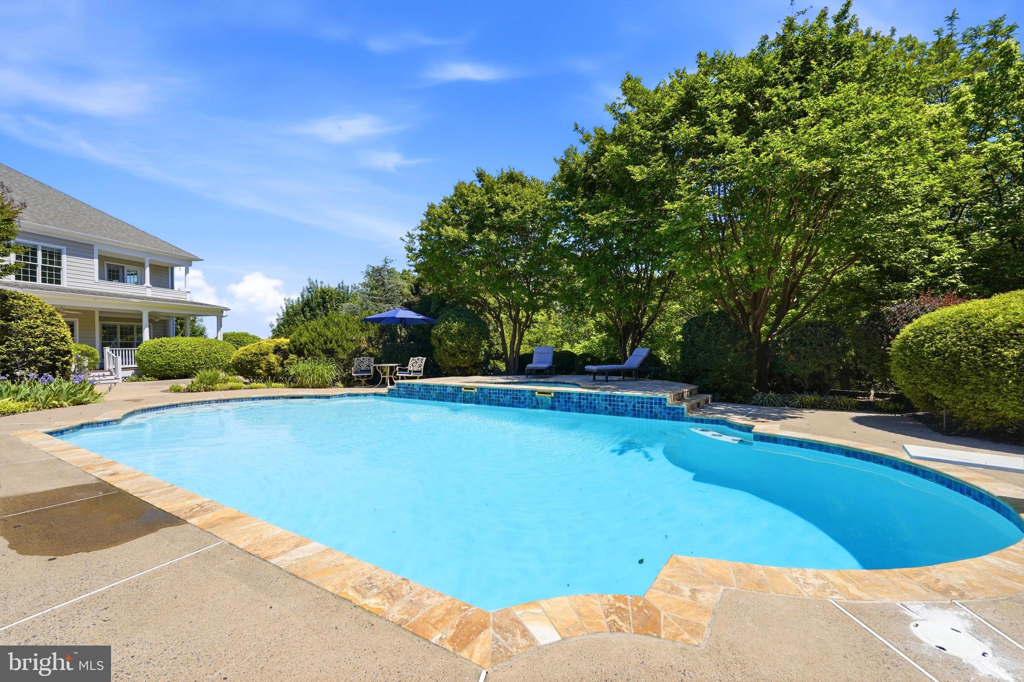 STONELEIGH - Residential