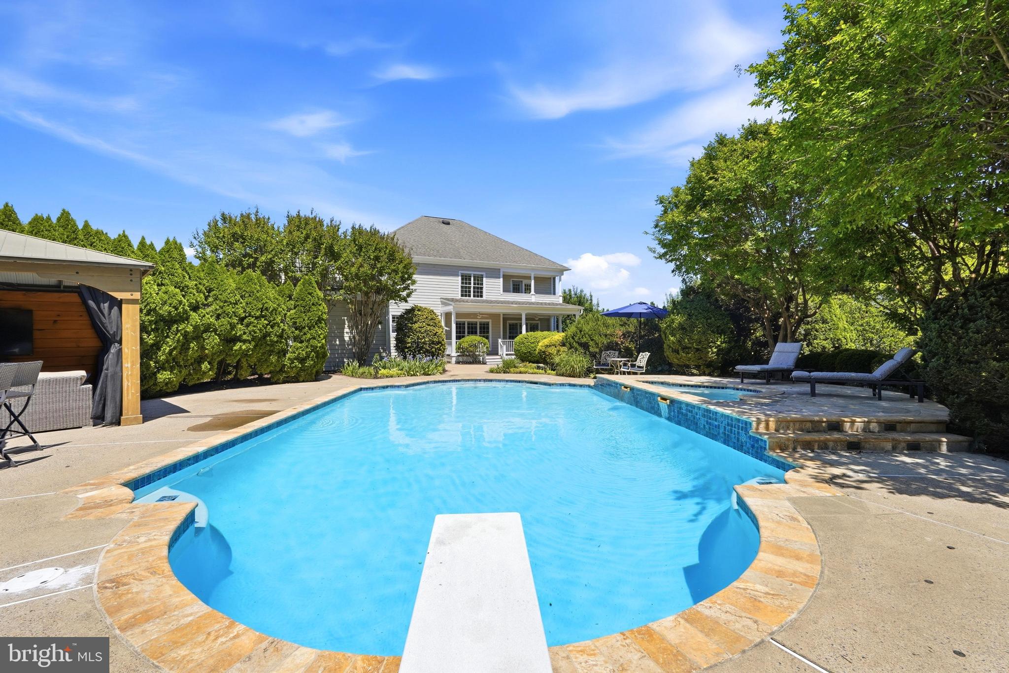 STONELEIGH - Residential