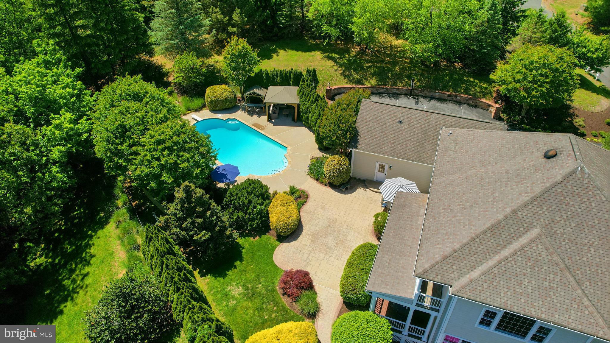 STONELEIGH - Residential