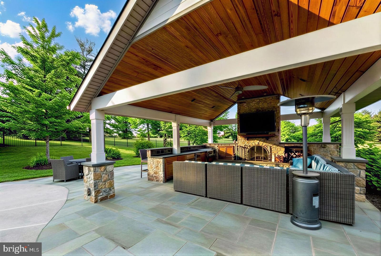 FAWN CREEK - Residential