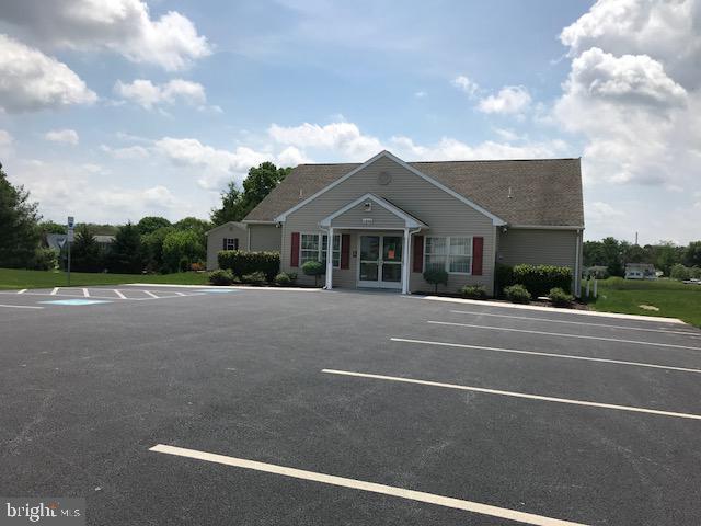 ROTH'S FARM VILLAGE - Residential