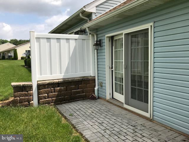 ROTH'S FARM VILLAGE - Residential