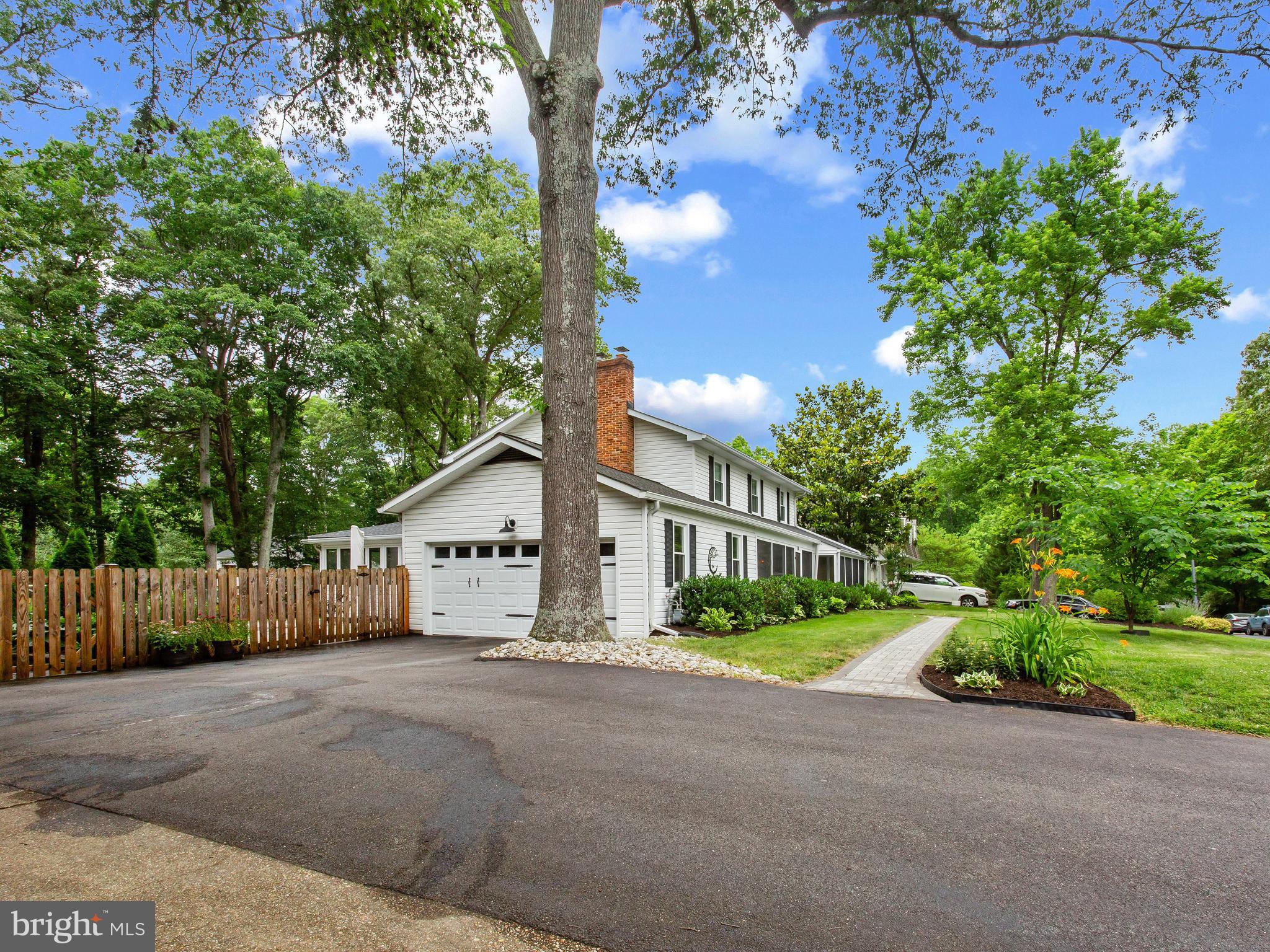 CHATHAM HILLS - Residential