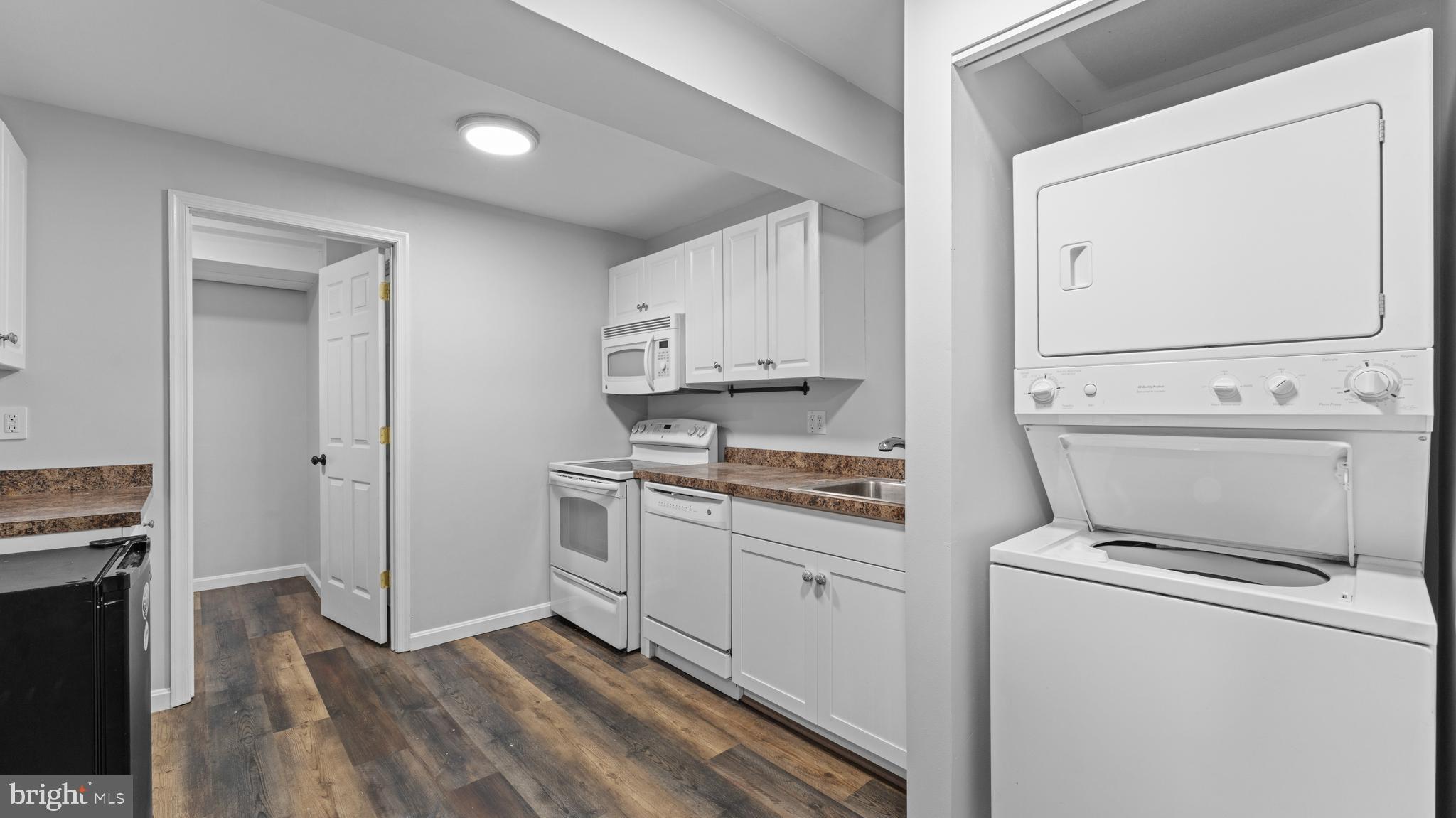 CHATHAM HILLS - Residential