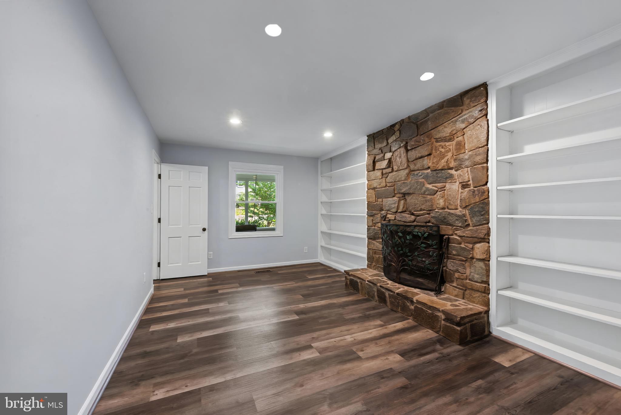 CHATHAM HILLS - Residential