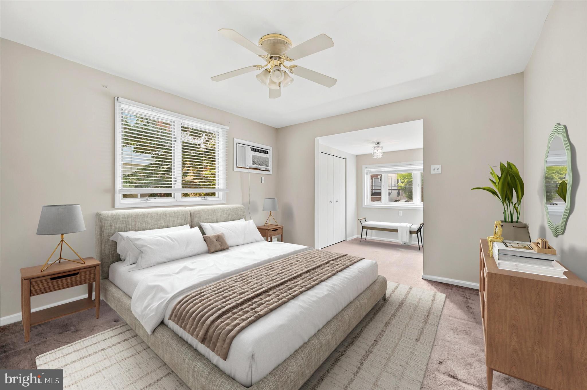 HOLLYWOOD - Residential