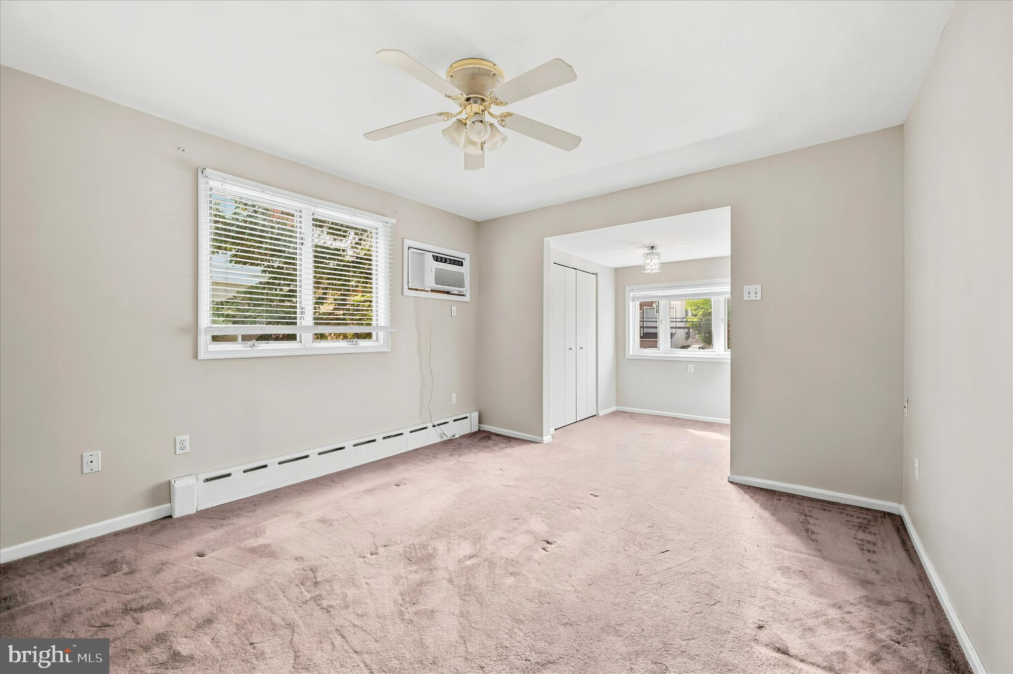 HOLLYWOOD - Residential