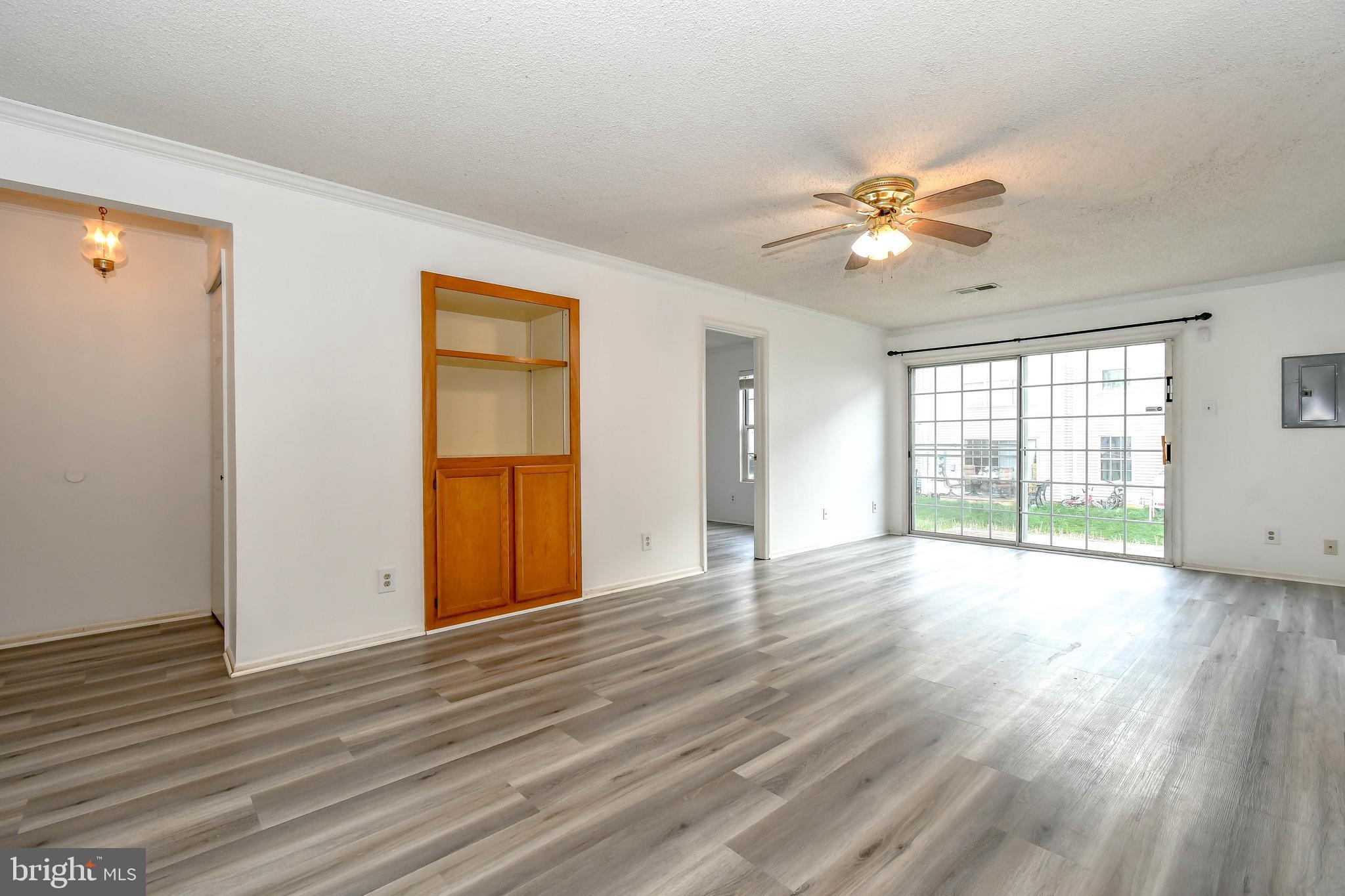 FOX CHASE/EXETER - Residential