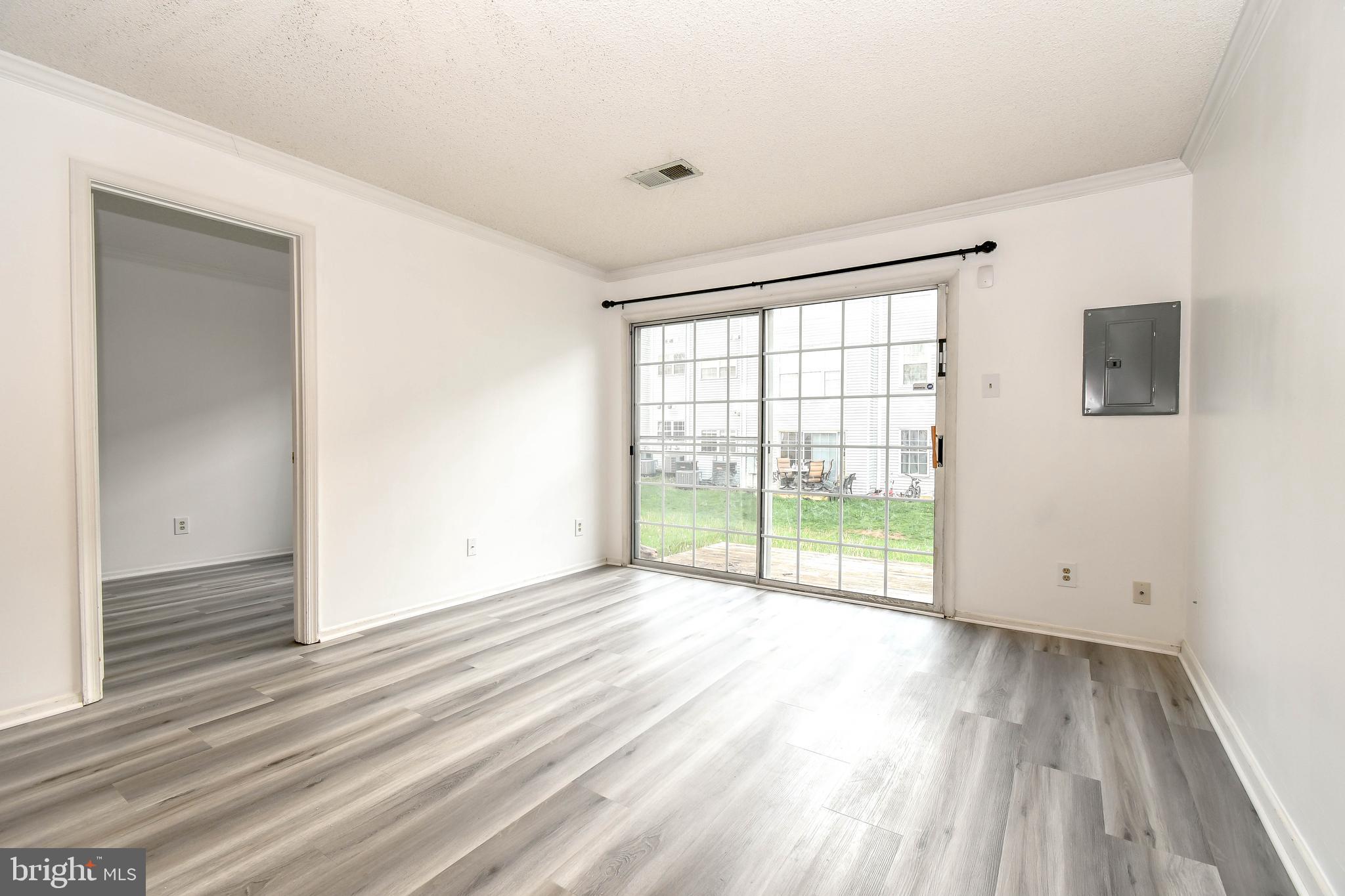 FOX CHASE/EXETER - Residential