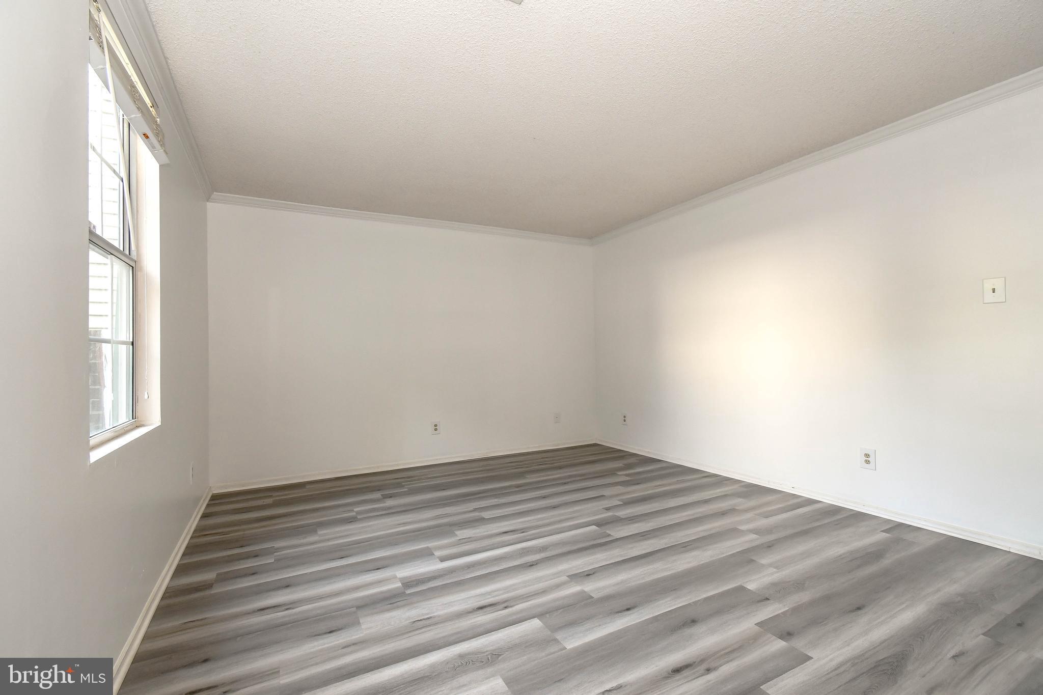 FOX CHASE/EXETER - Residential