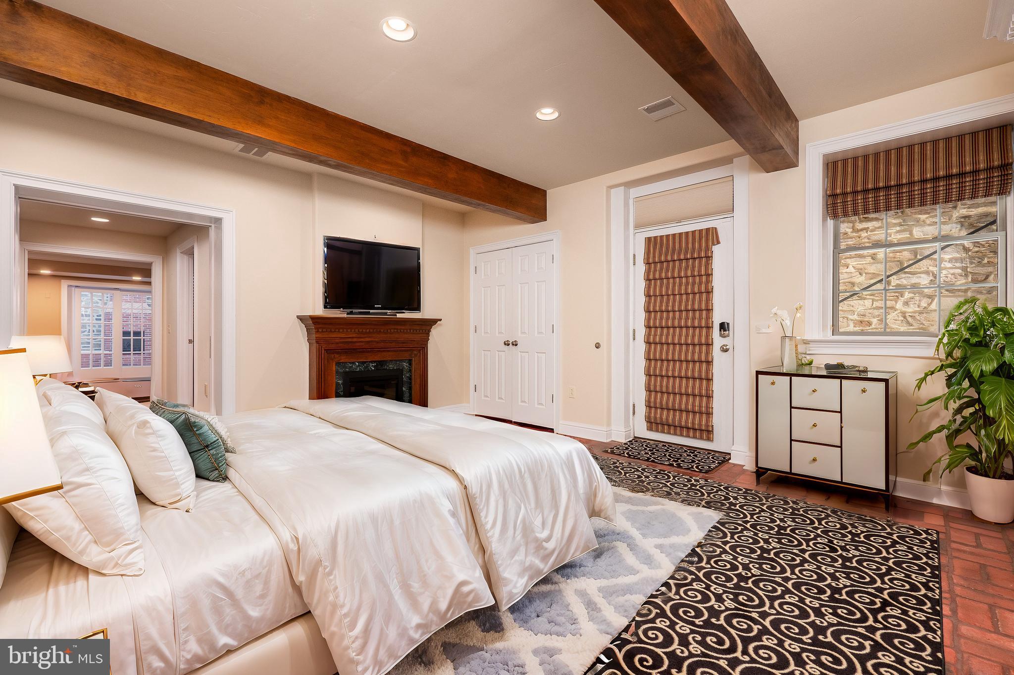 THE VILLAS @ SAUCON - Residential
