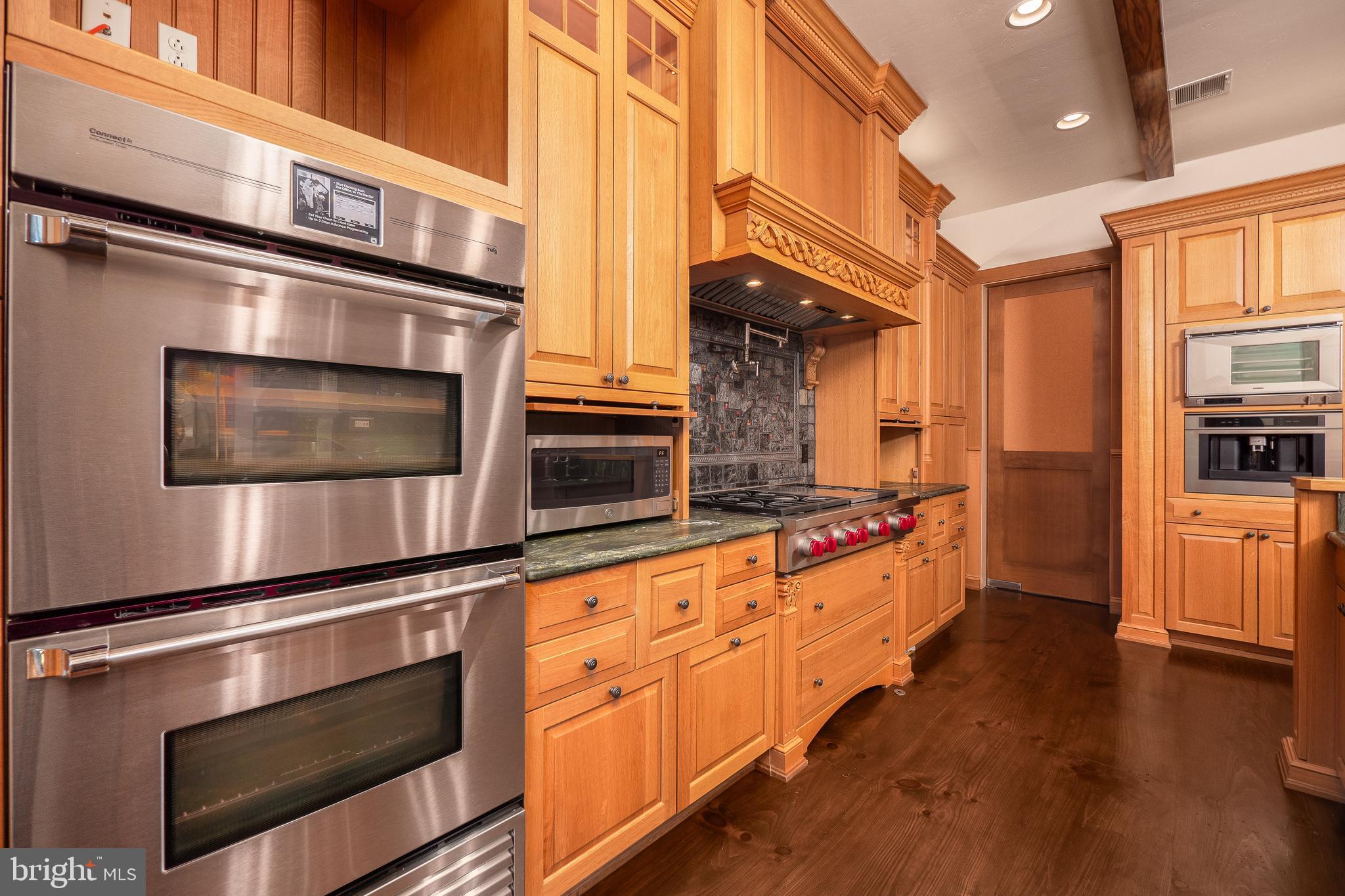 THE VILLAS @ SAUCON - Residential