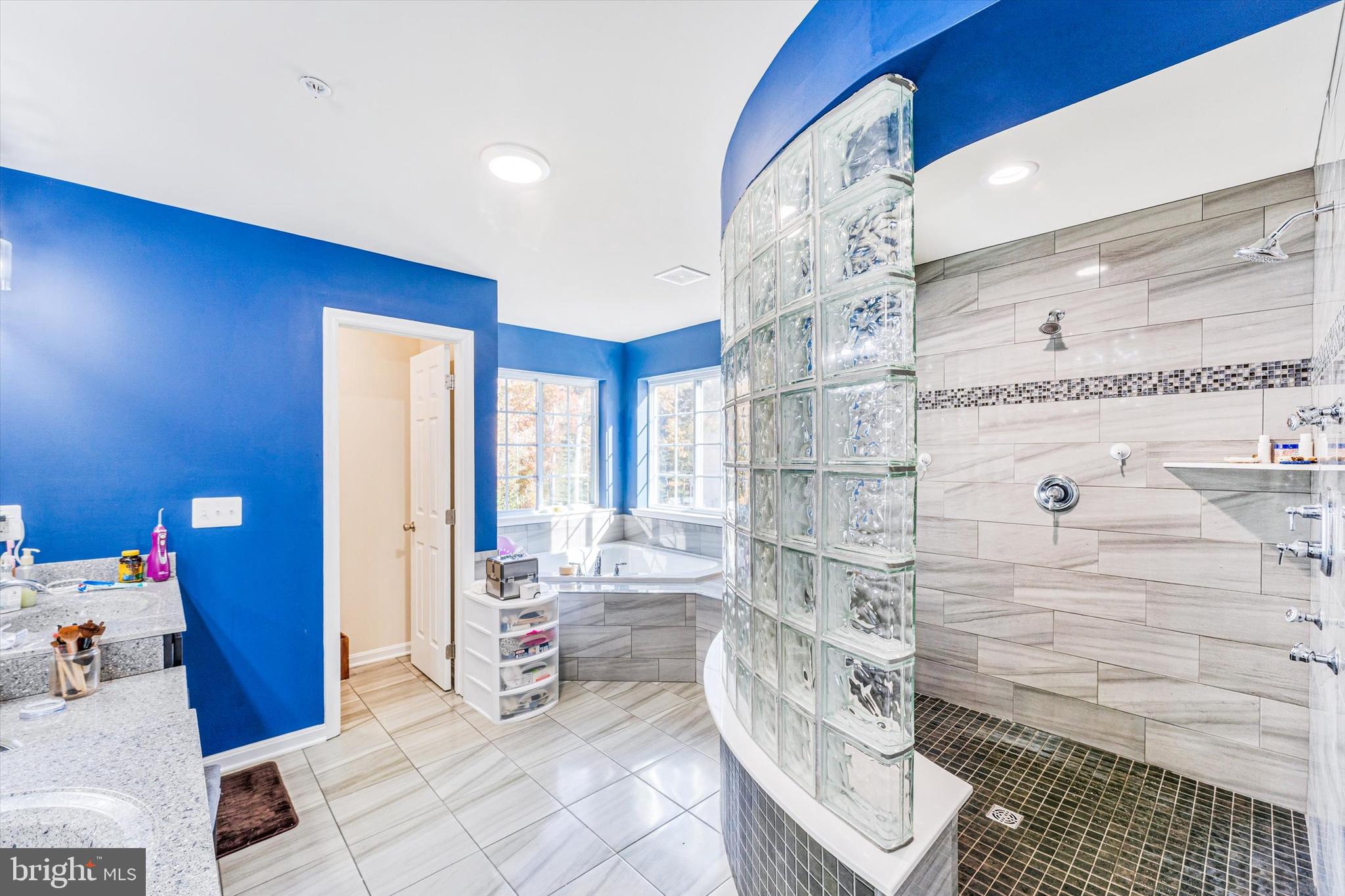 RIDGE GROVE ESTATES - Residential