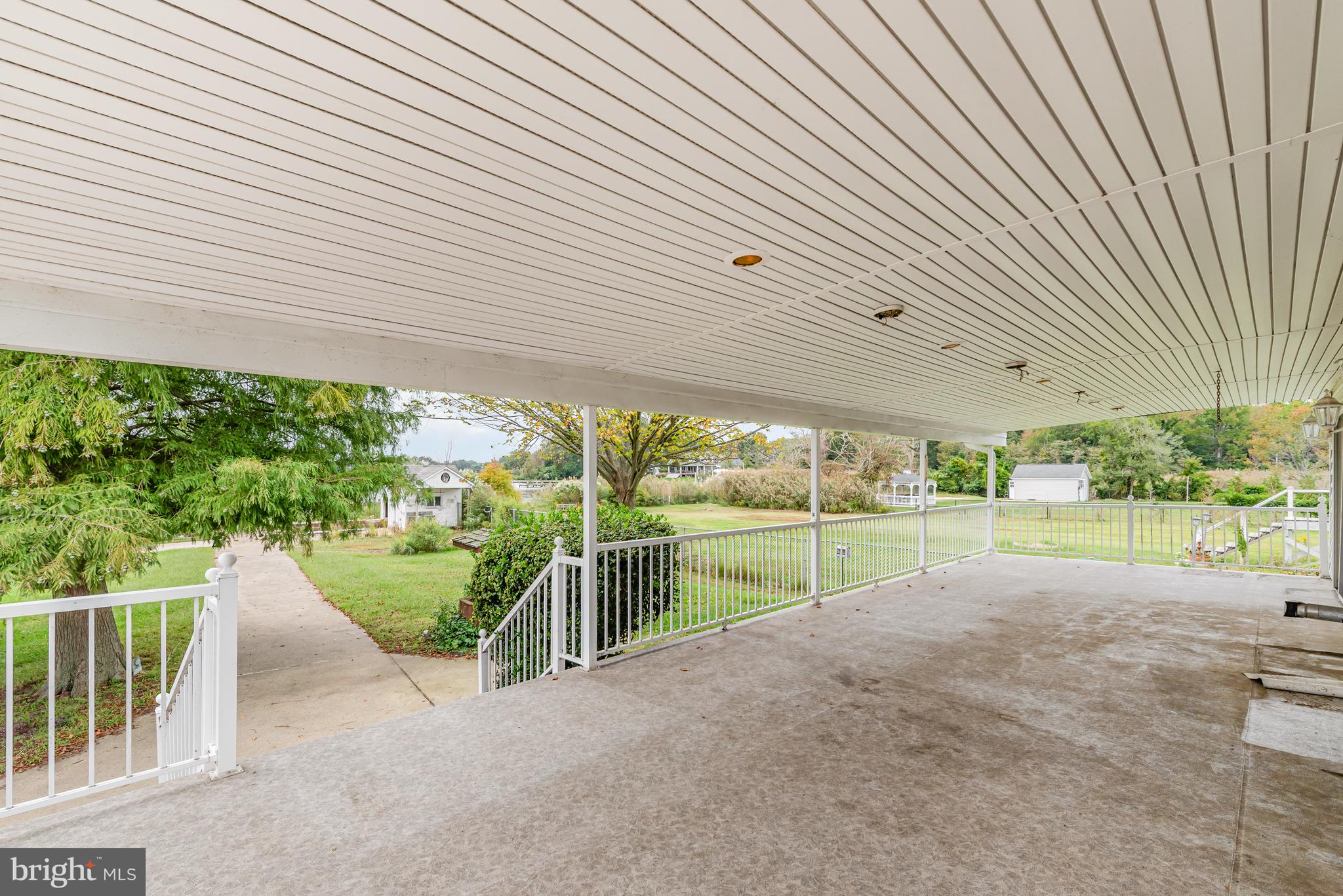 BAYSIDE BEACH - Residential