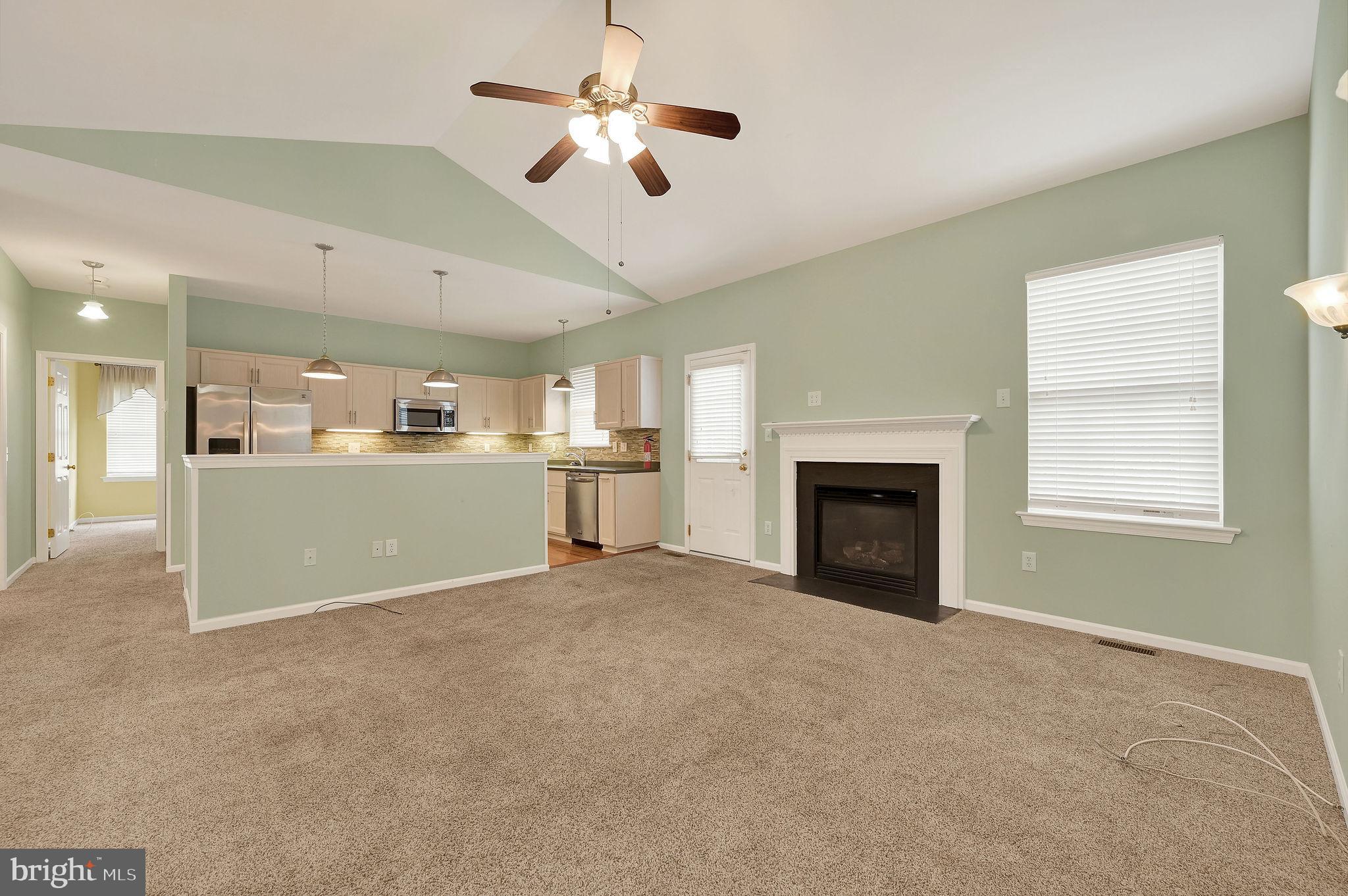LAKESHORE VILLAGE - Residential