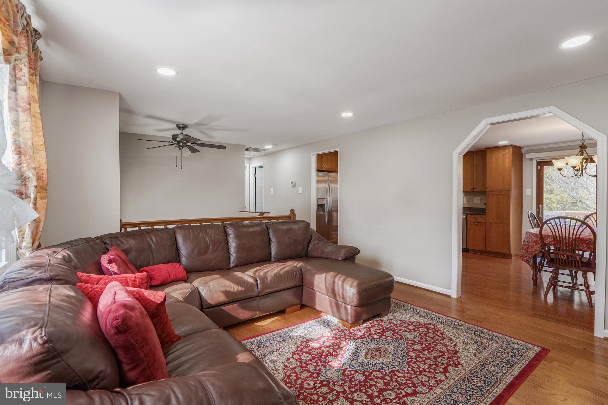 FOX MILL ESTATES - Residential