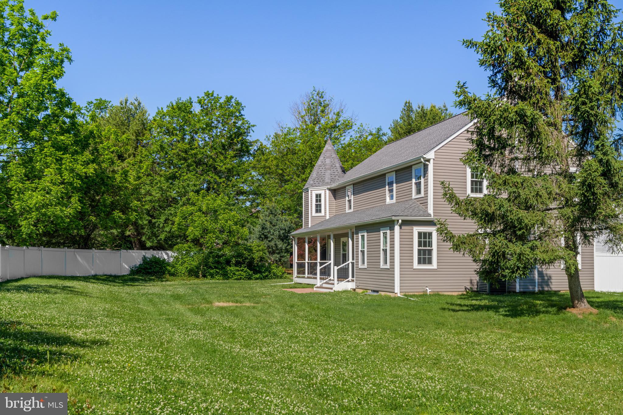 HULMEVILLE TERR - Residential