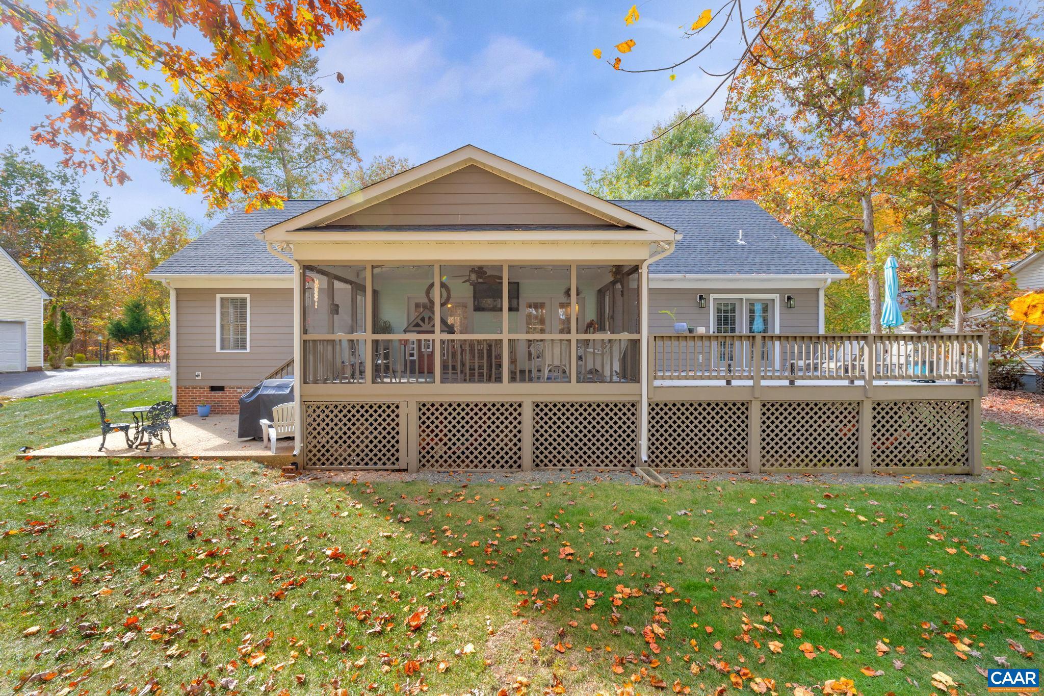 SHENANDOAH CROSSING - Residential