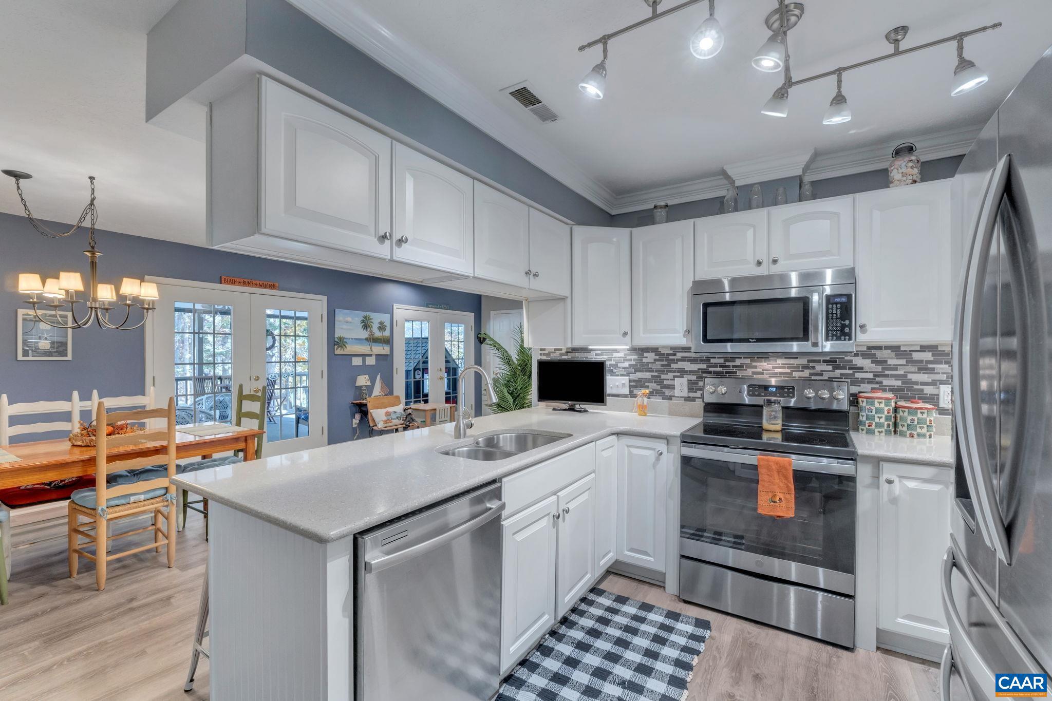 SHENANDOAH CROSSING - Residential