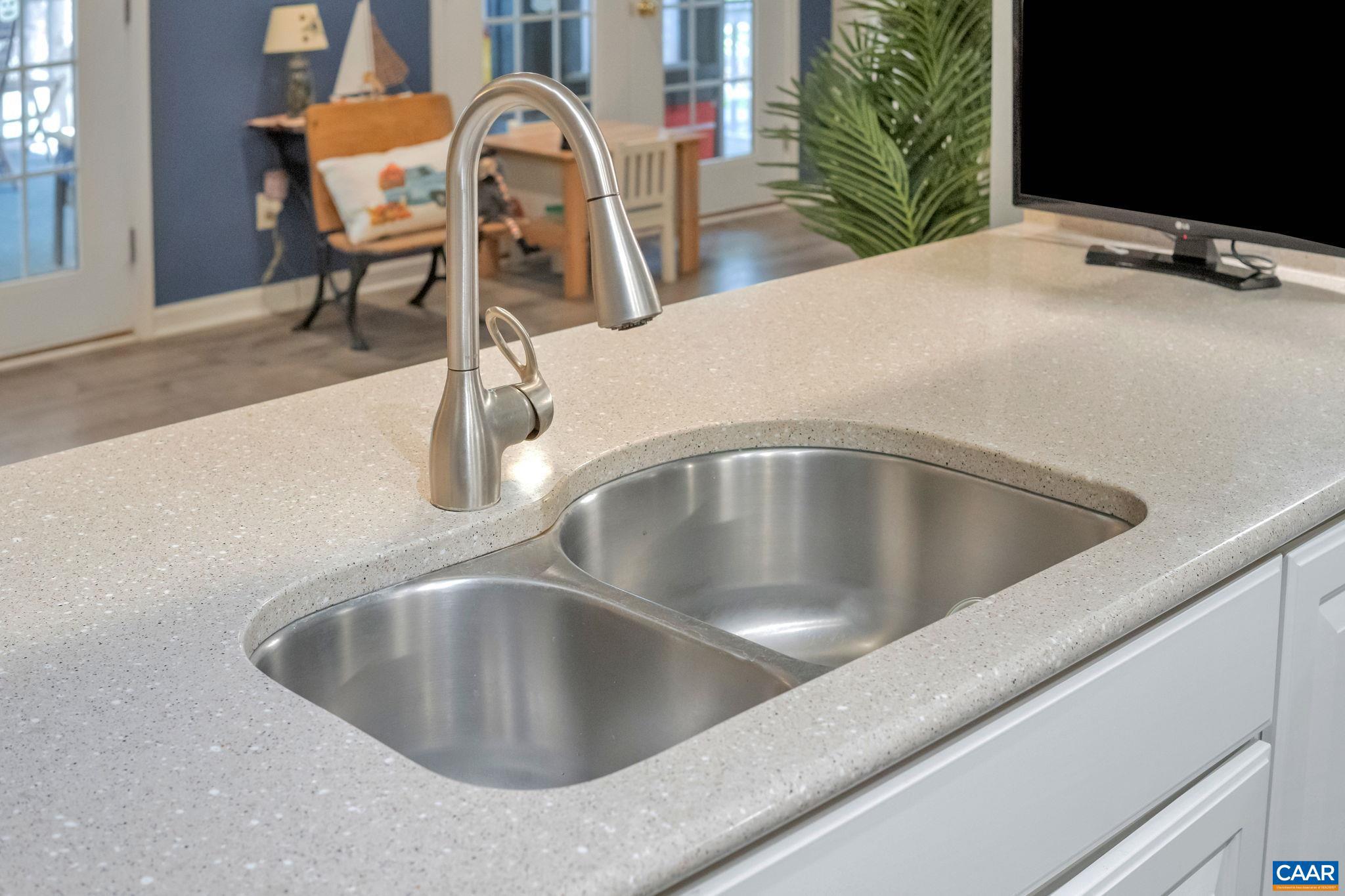 SHENANDOAH CROSSING - Residential