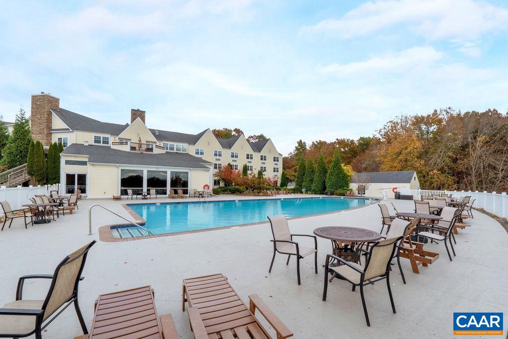 SHENANDOAH CROSSING - Residential