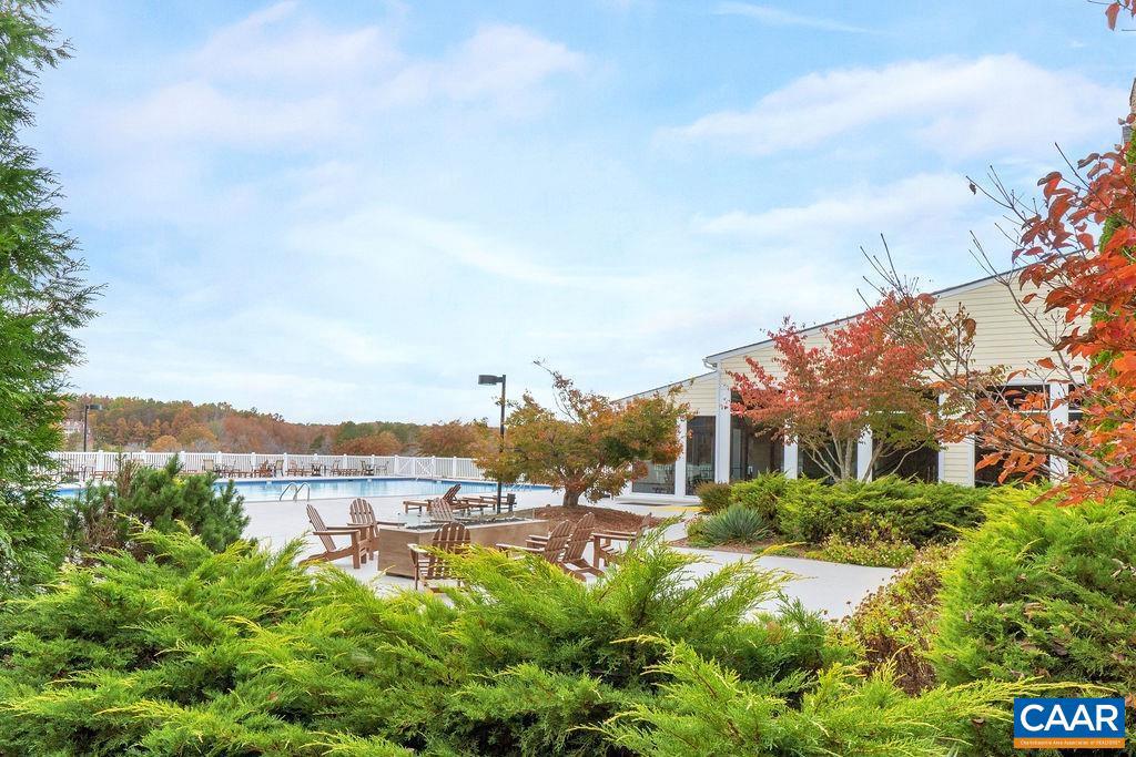 SHENANDOAH CROSSING - Residential