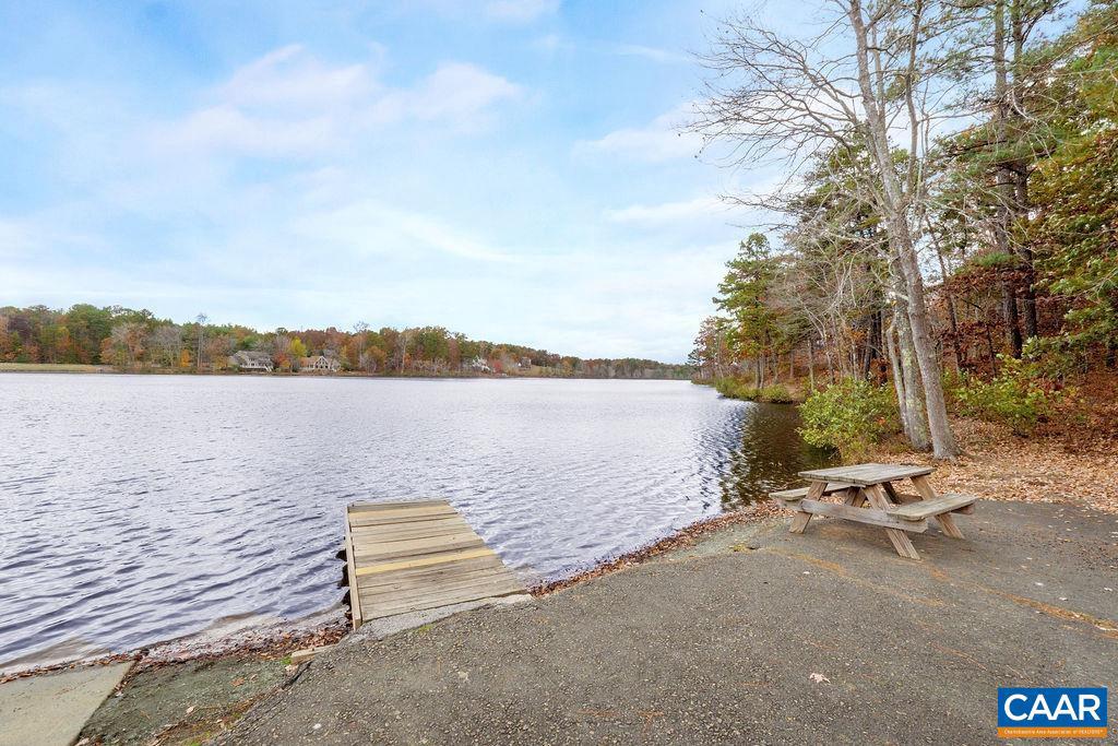 SHENANDOAH CROSSING - Residential