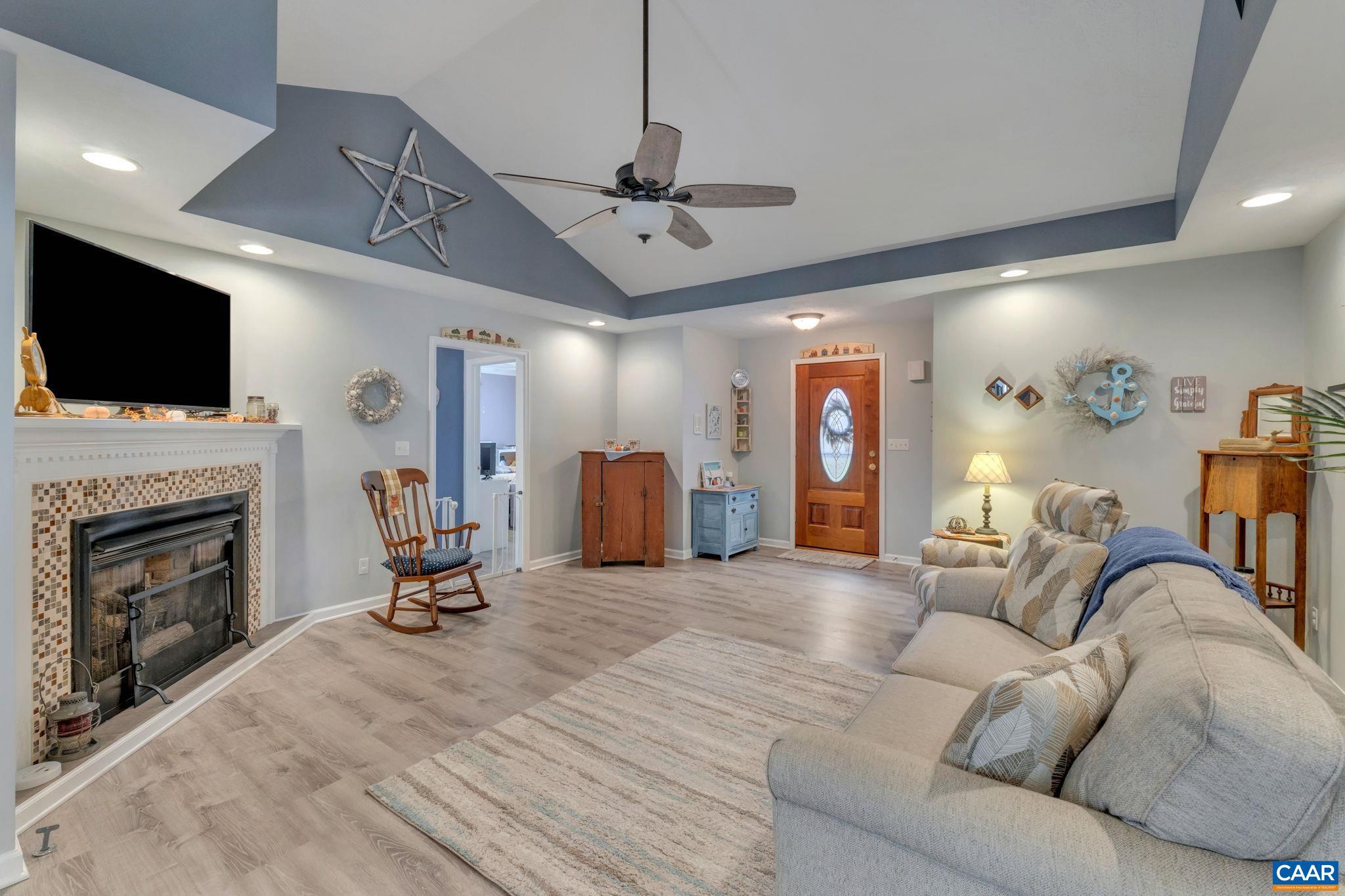 SHENANDOAH CROSSING - Residential