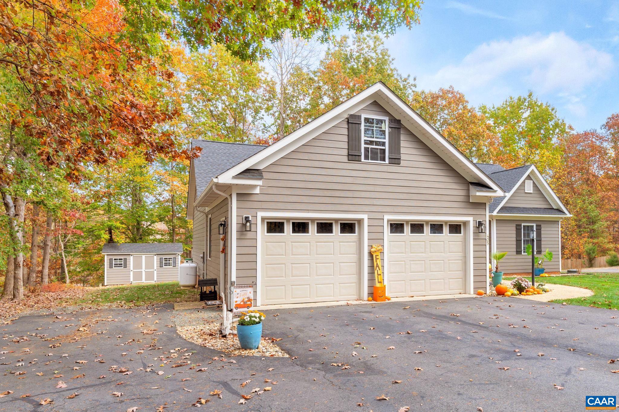 SHENANDOAH CROSSING - Residential