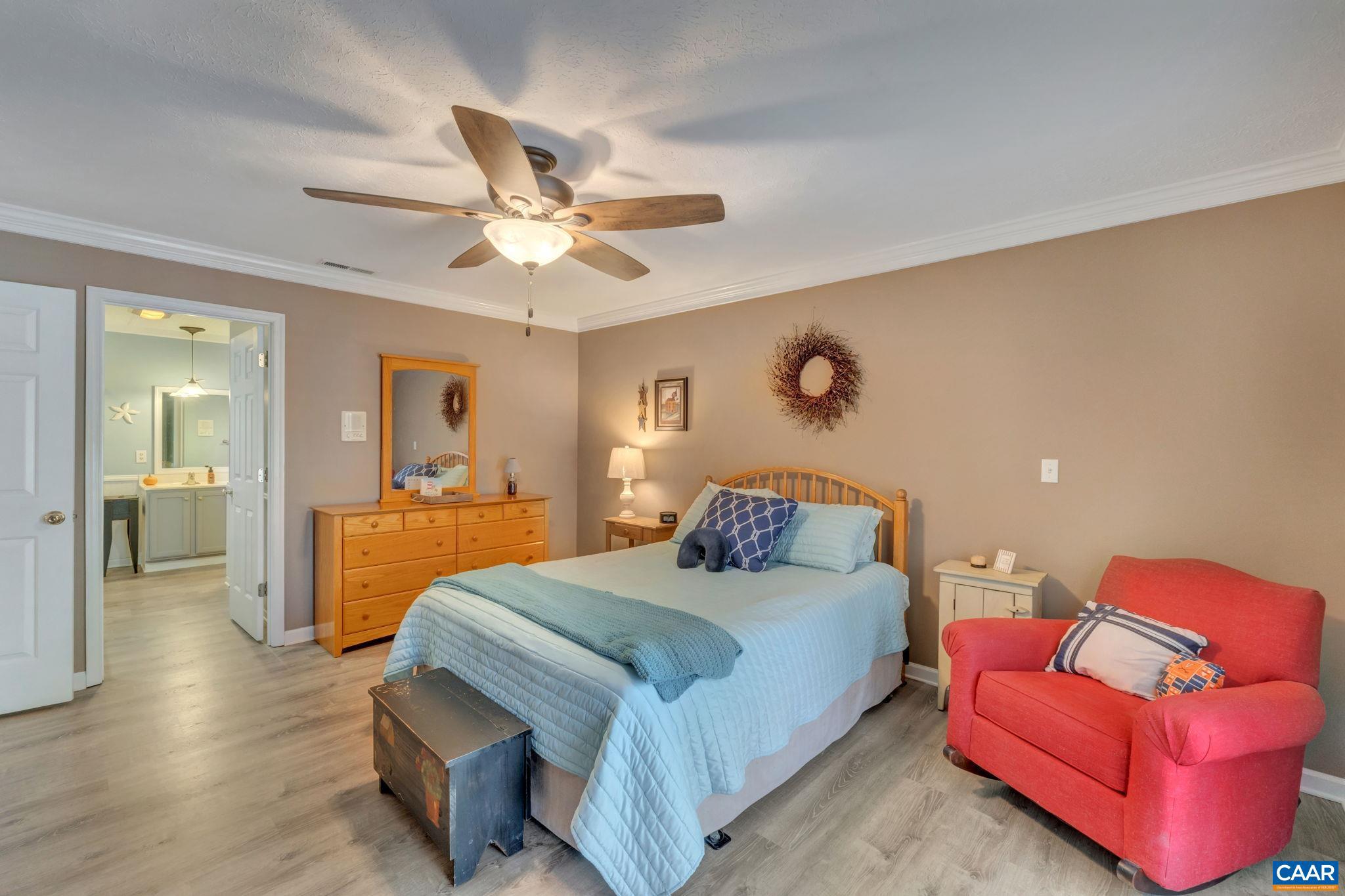 SHENANDOAH CROSSING - Residential