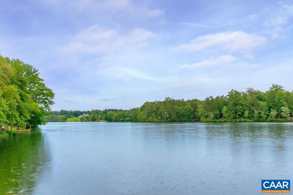SHENANDOAH CROSSING - Residential