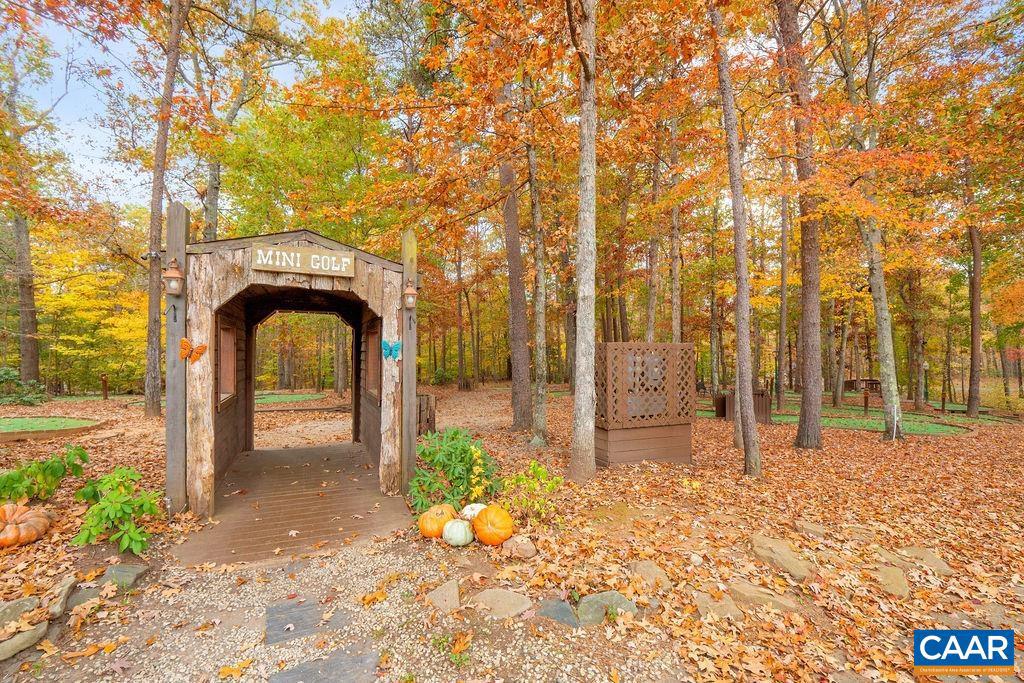 SHENANDOAH CROSSING - Residential
