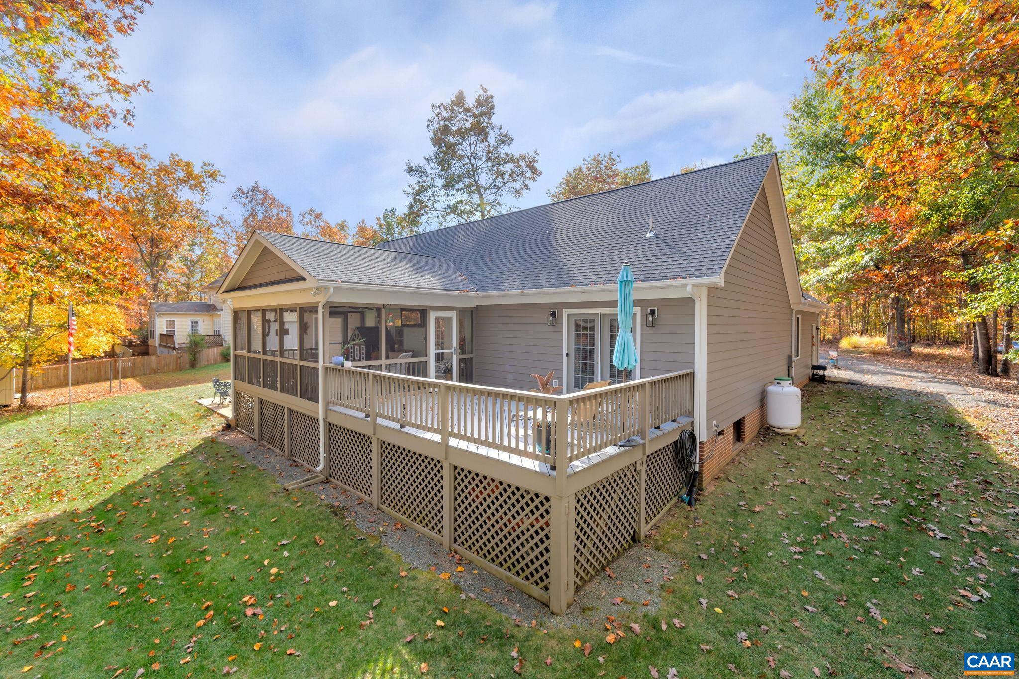 SHENANDOAH CROSSING - Residential