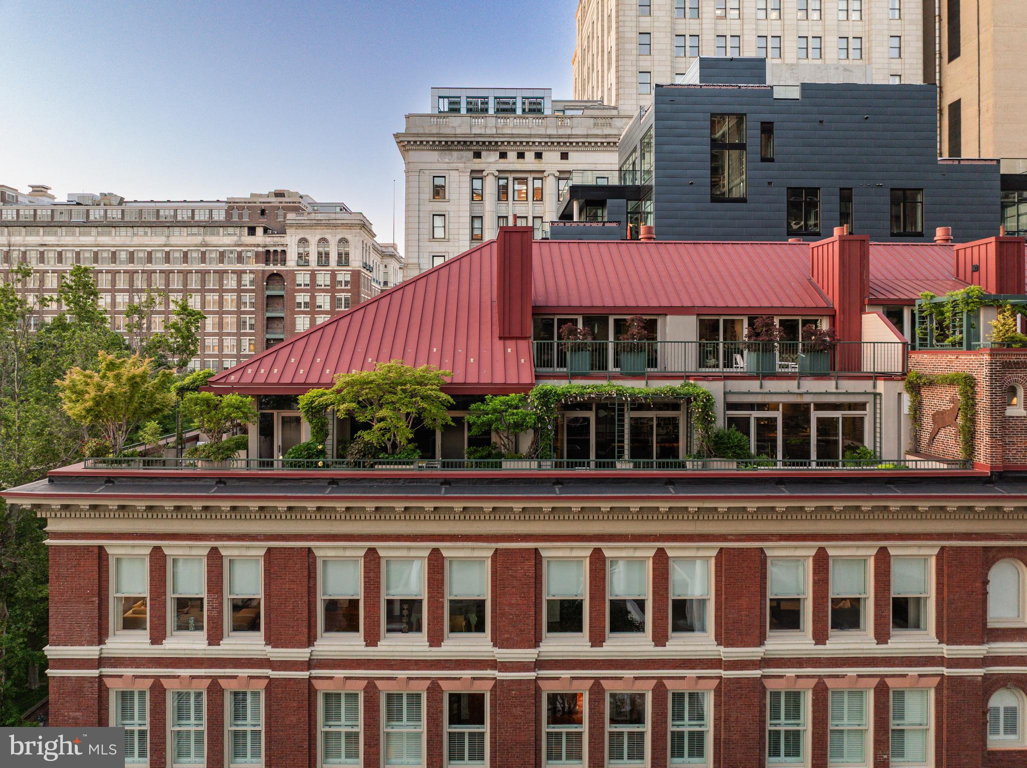 WASHINGTON SQ - Residential