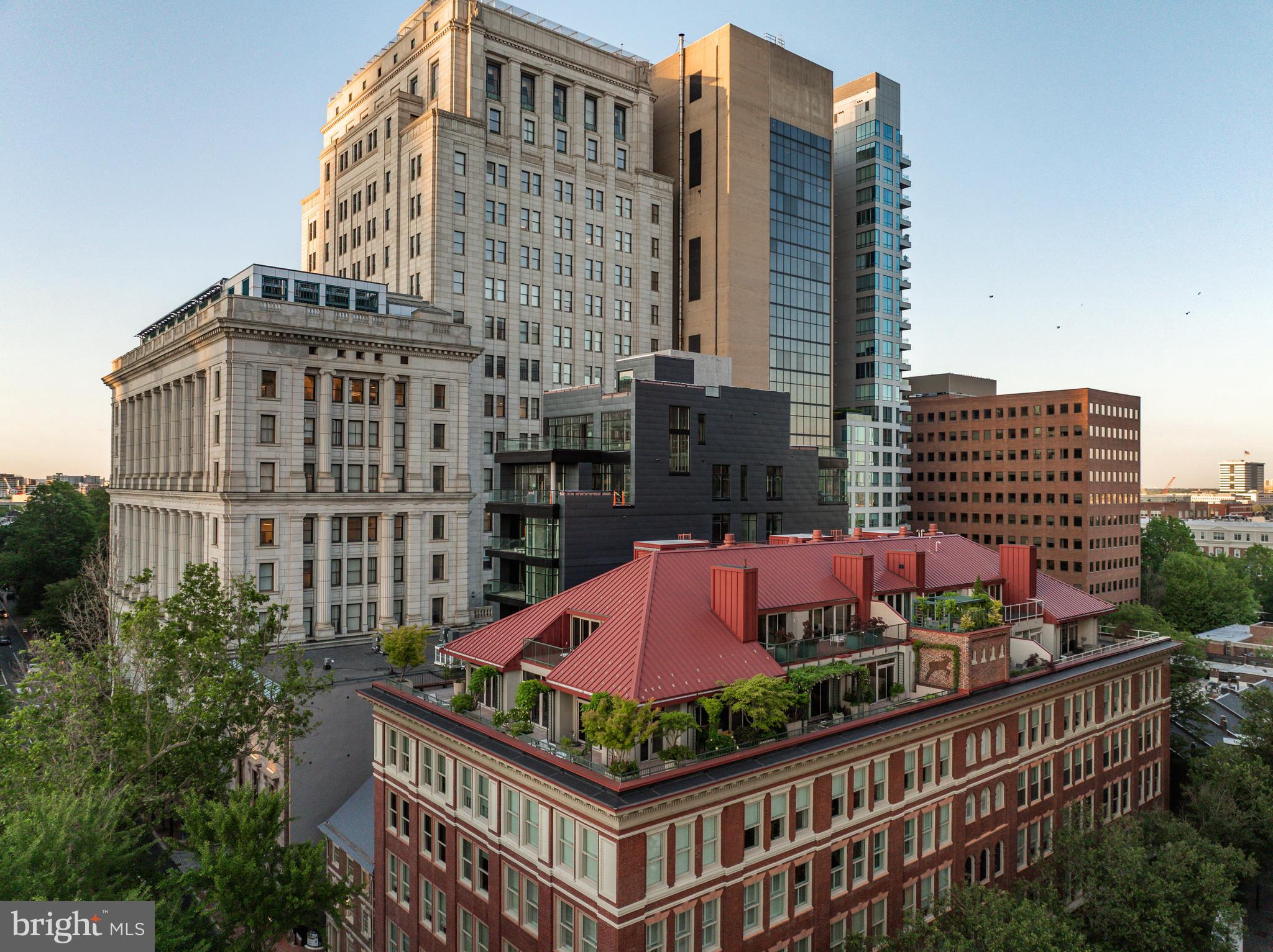 WASHINGTON SQ - Residential