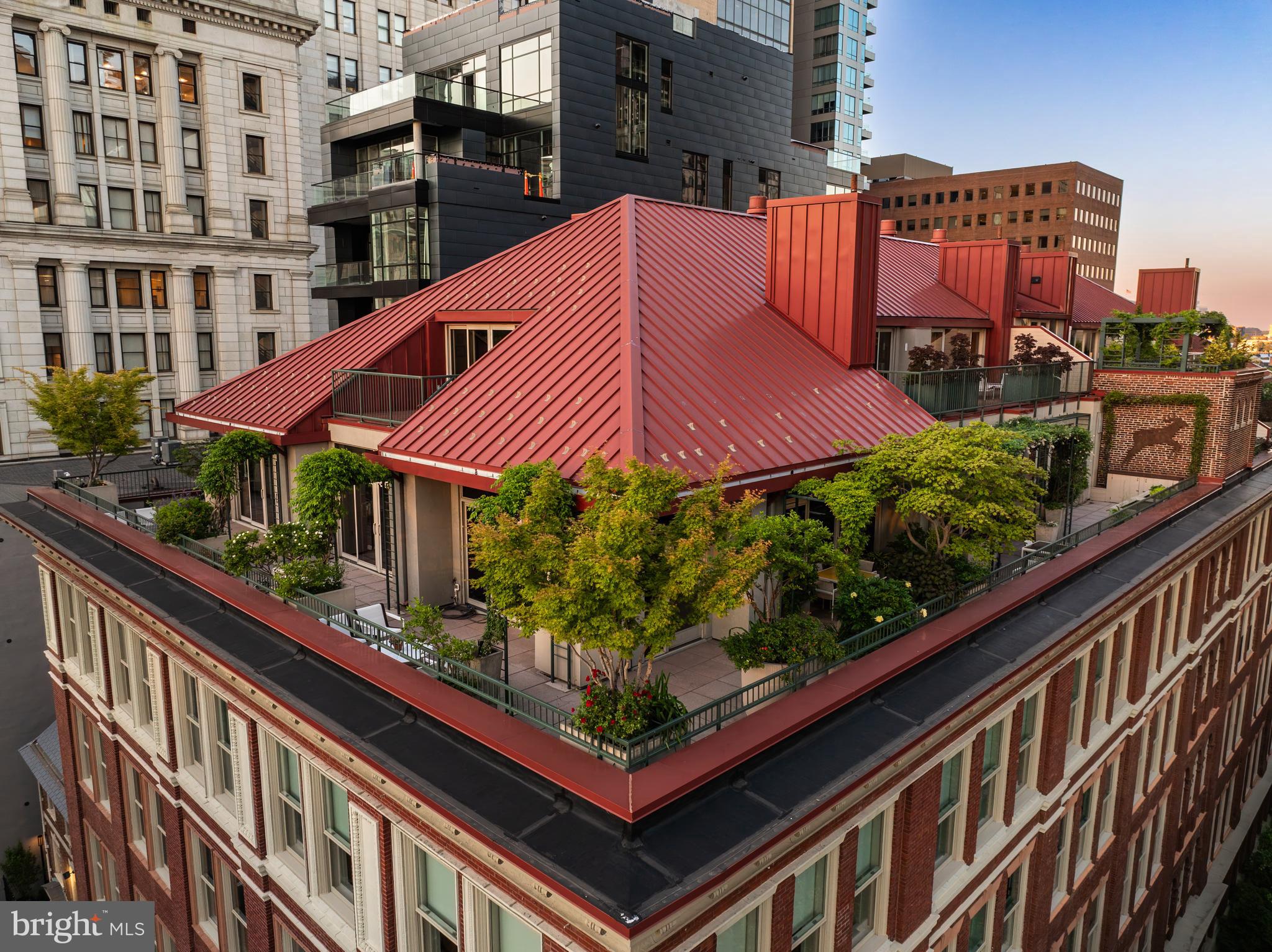WASHINGTON SQ - Residential