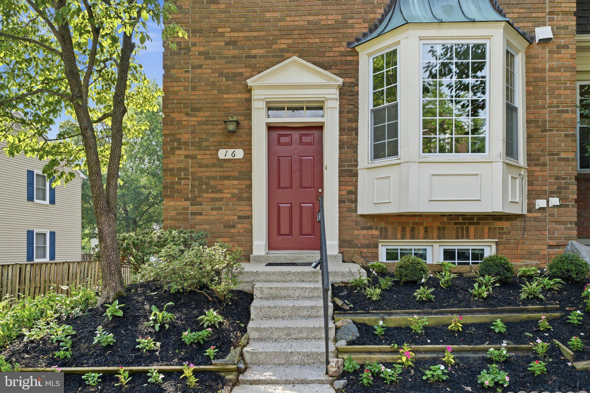 ROCKSHIRE TOWNHOMES - Residential