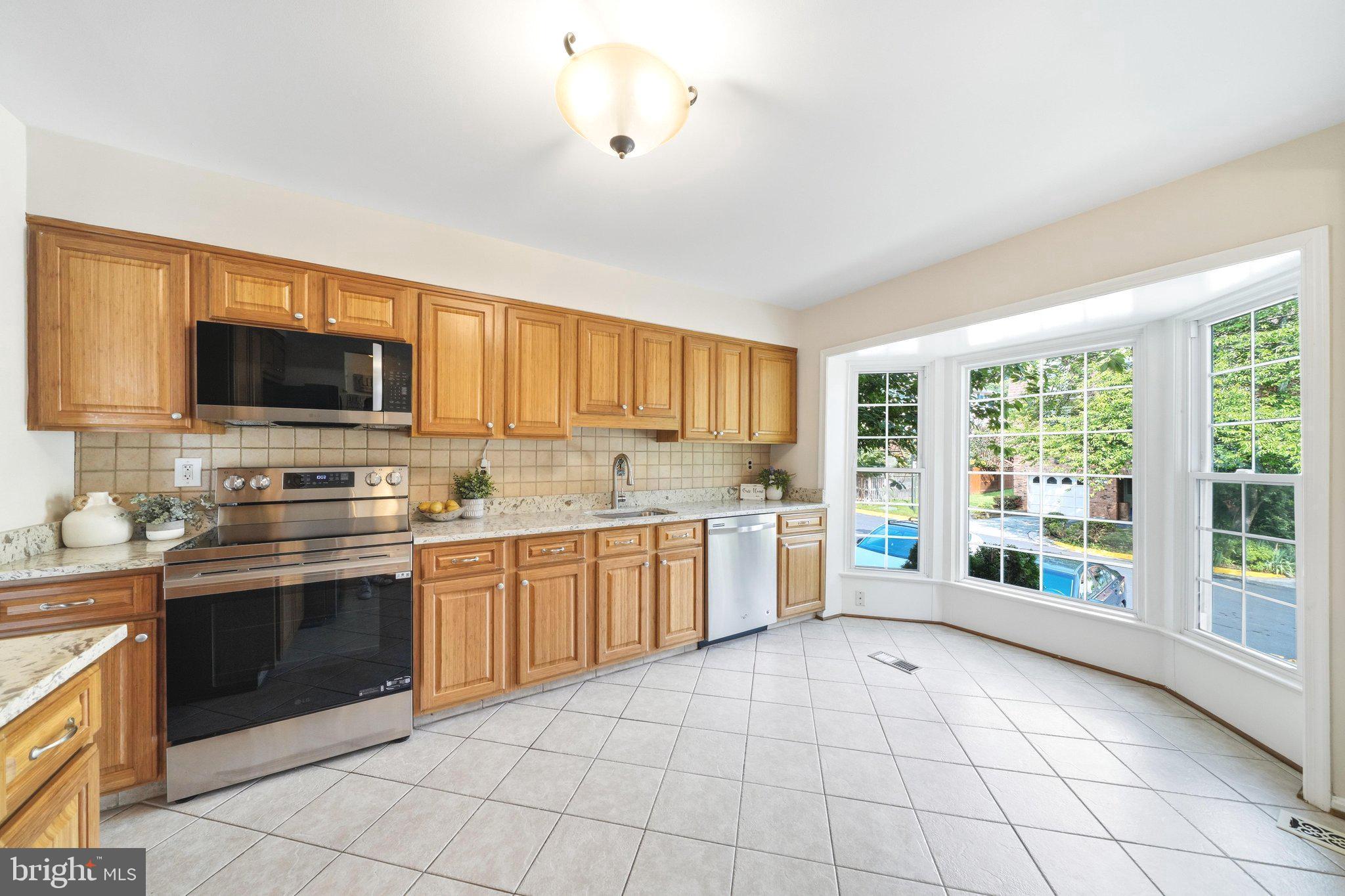 ROCKSHIRE TOWNHOMES - Residential